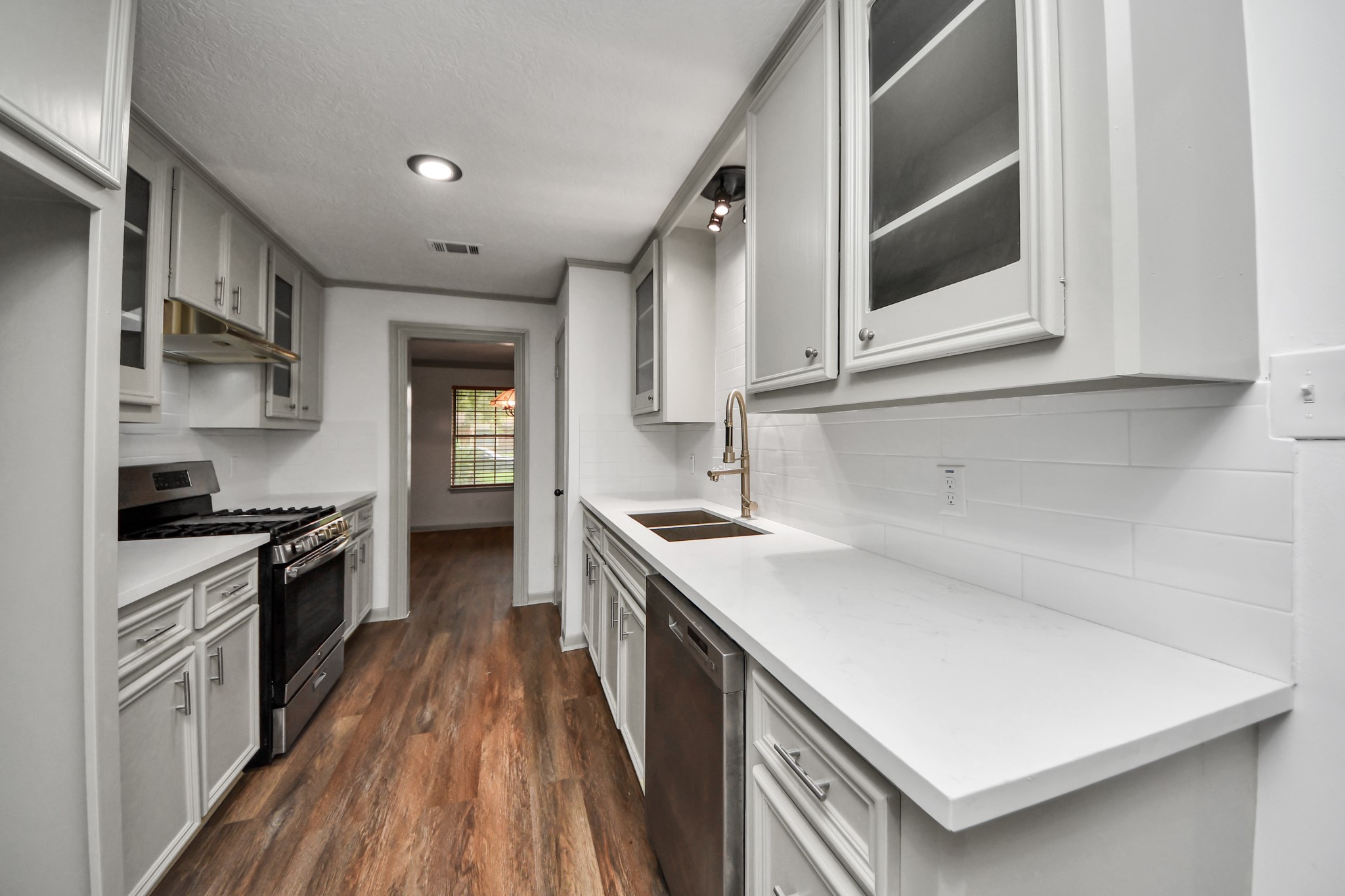 16011 Sierra Grande Drive Property Photo 12