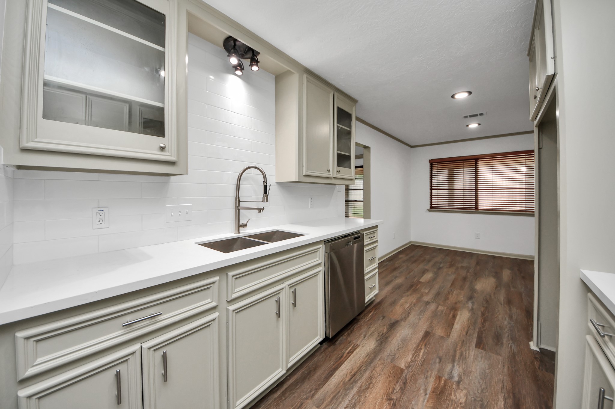 16011 Sierra Grande Drive Property Photo 14