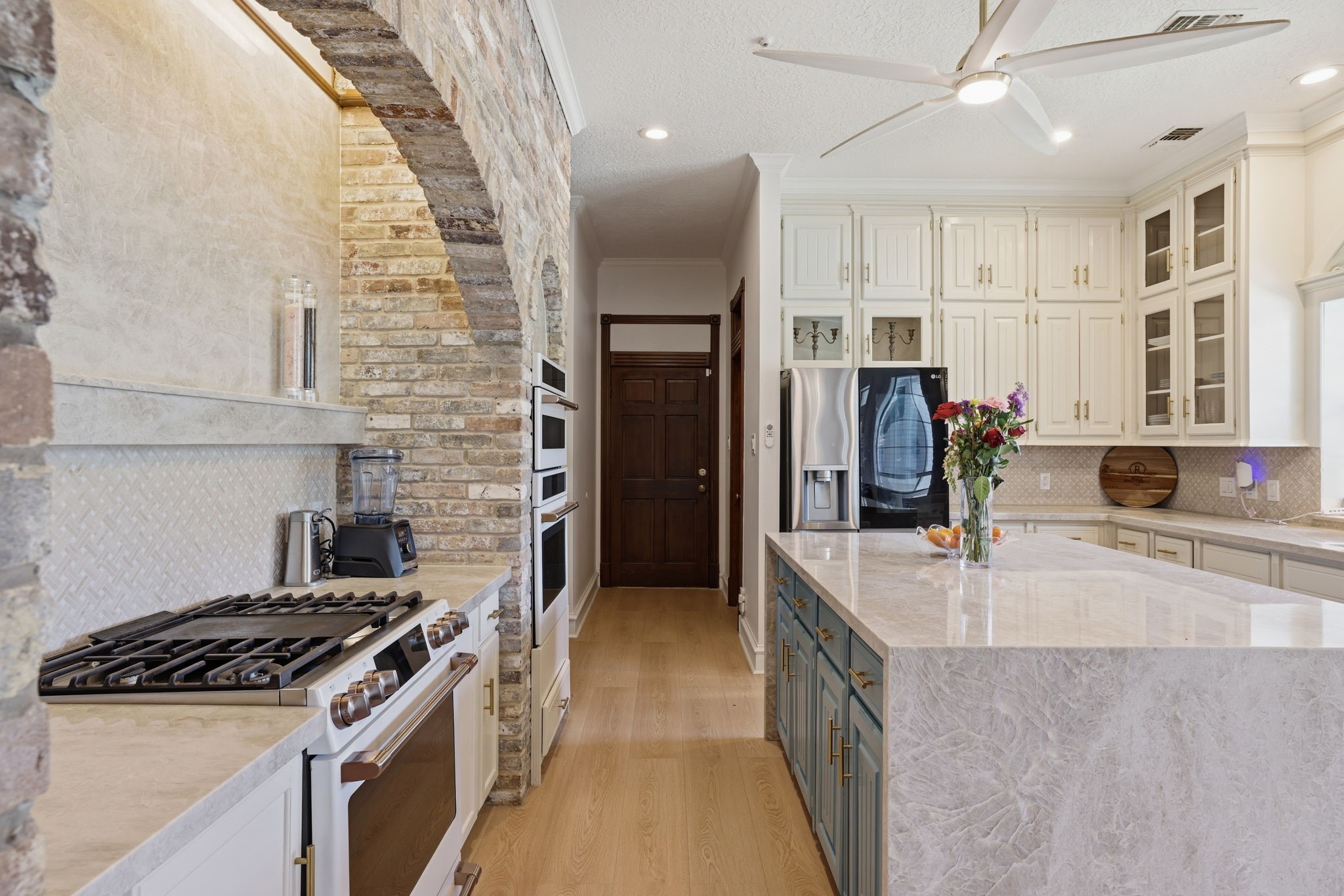 2922 Cedar Woods Place Property Photo 24