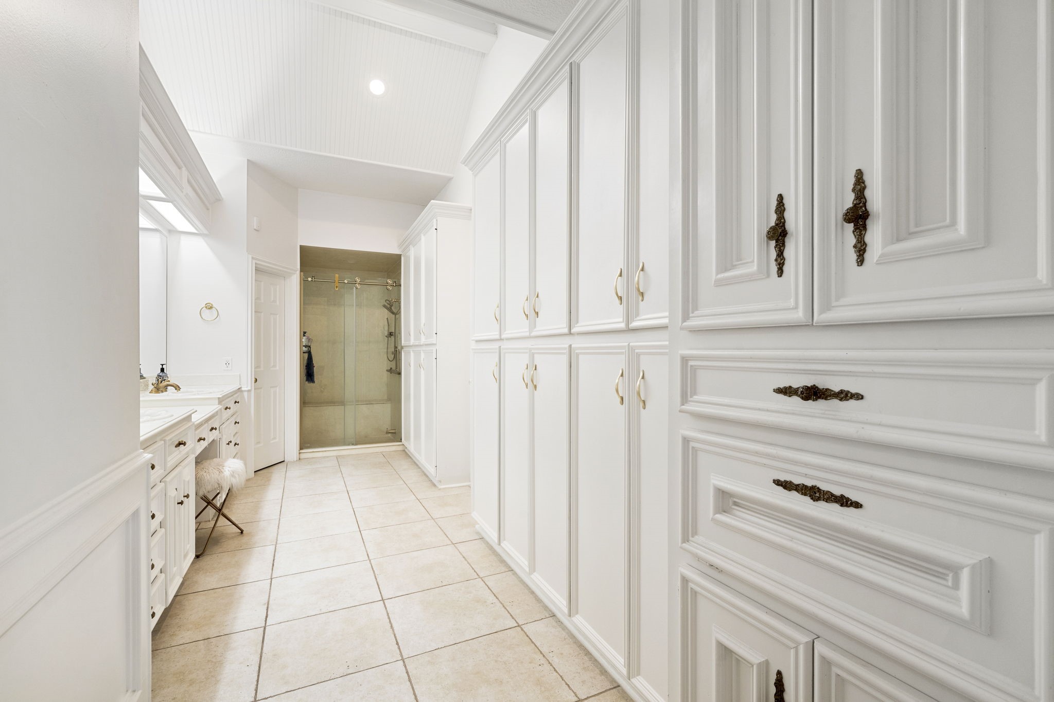 2922 Cedar Woods Place Property Photo 40
