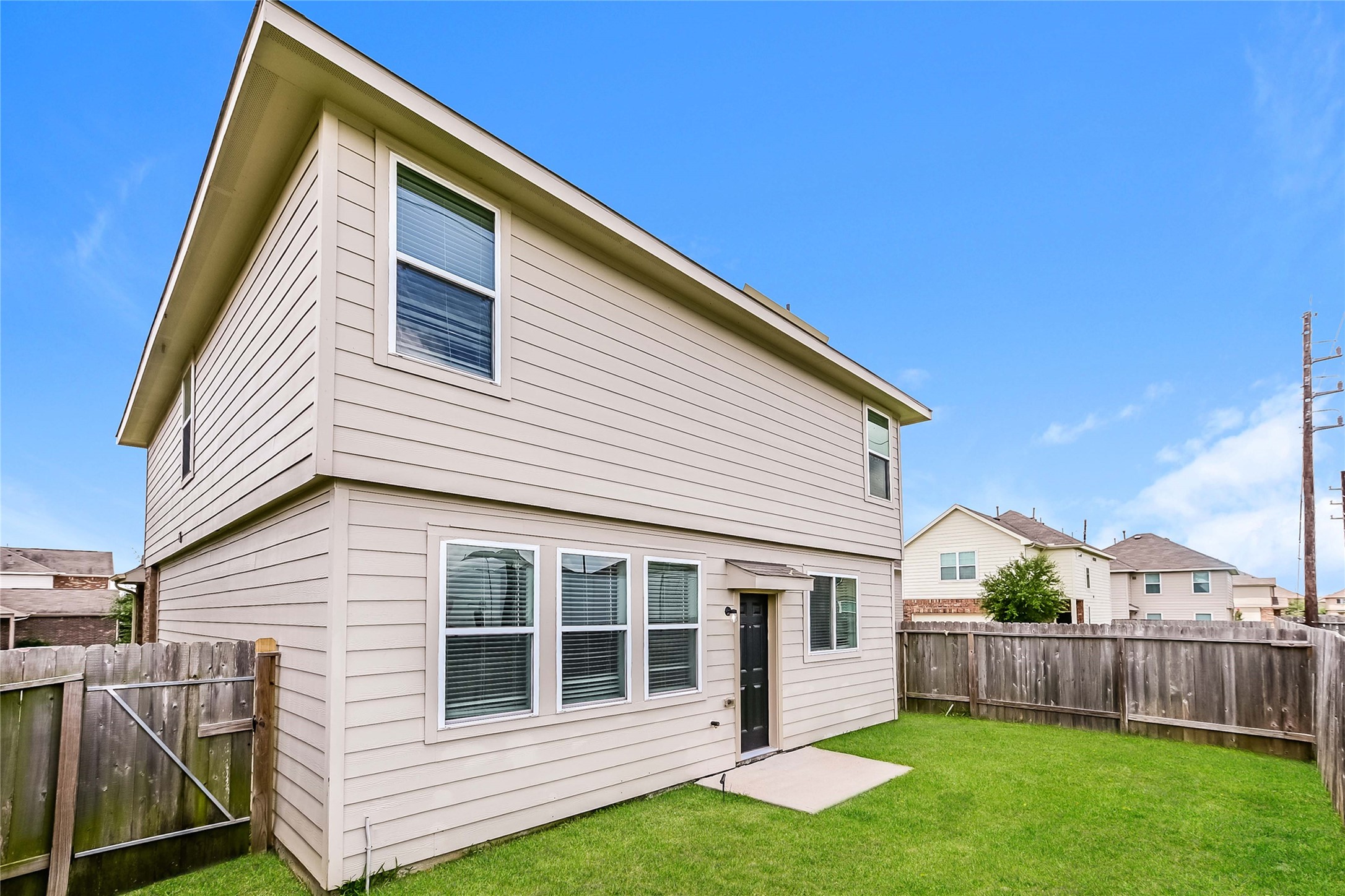 18546 Boomi Ravine Trail Property Photo 4