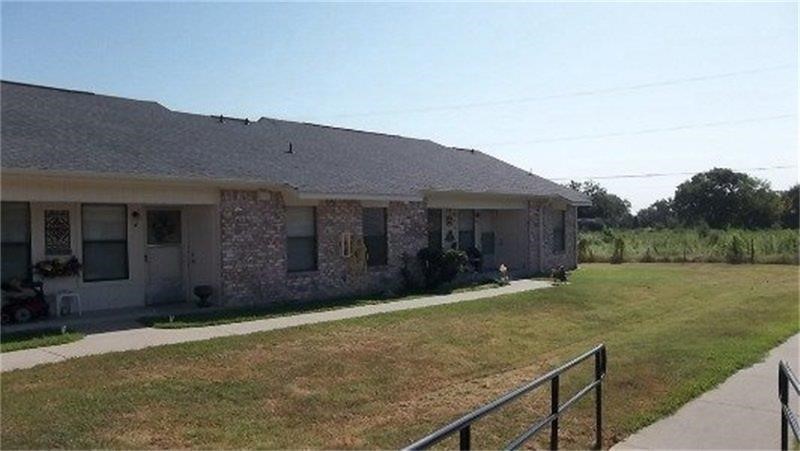 401 Bicentennial Property Photo 5
