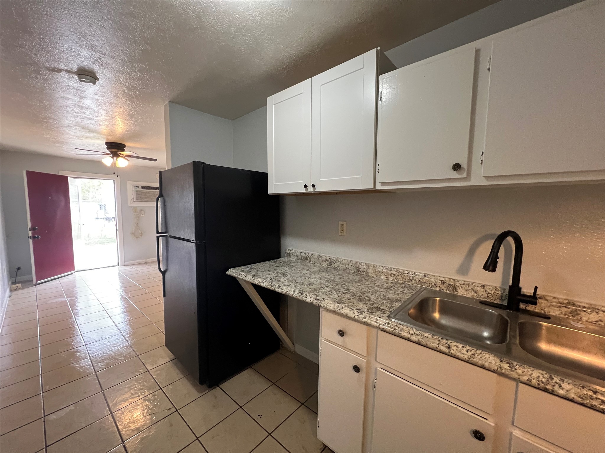 7518 Morley Street C Property Photo 3