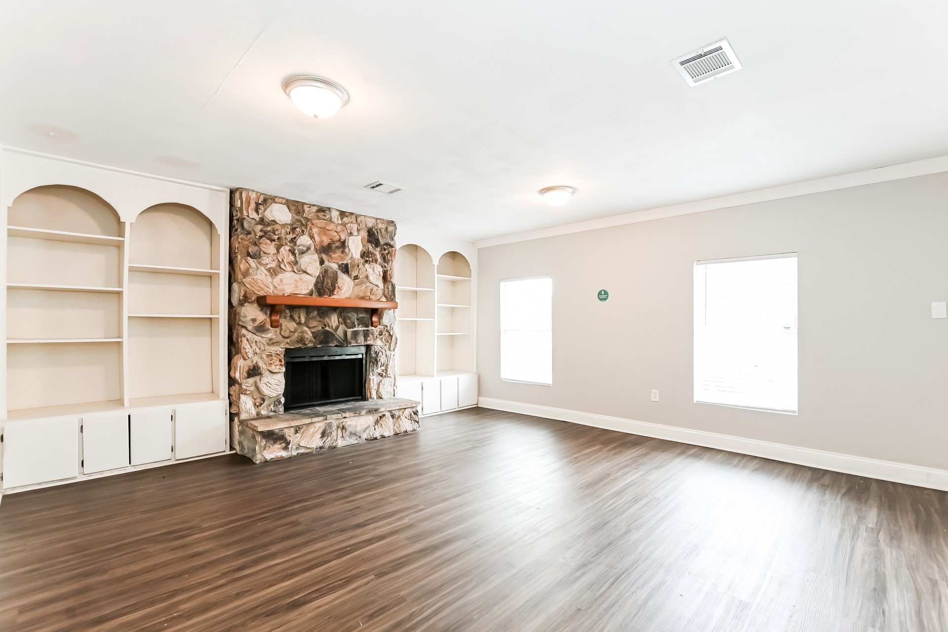 2811 26th Street Property Photo 4
