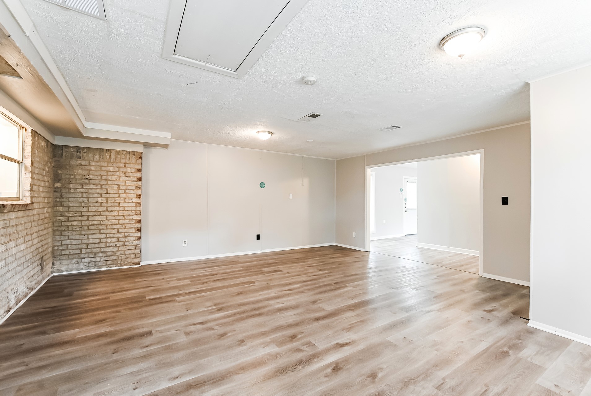 2811 26th Street Property Photo 9
