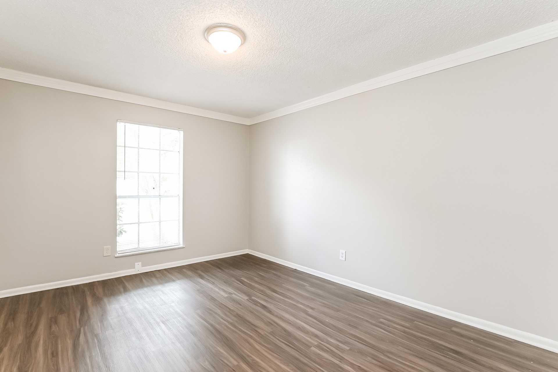 2811 26th Street Property Photo 13