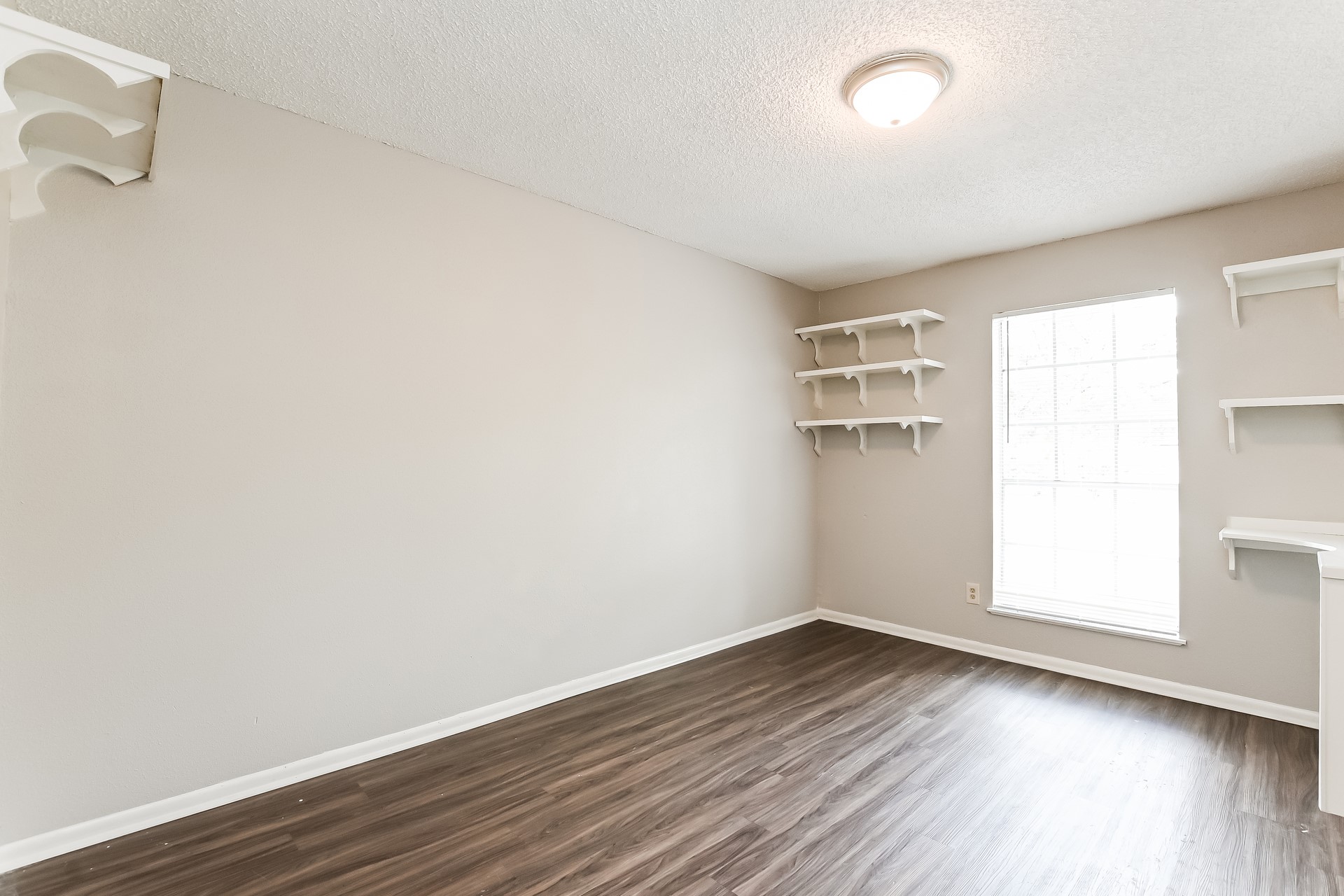 2811 26th Street Property Photo 14