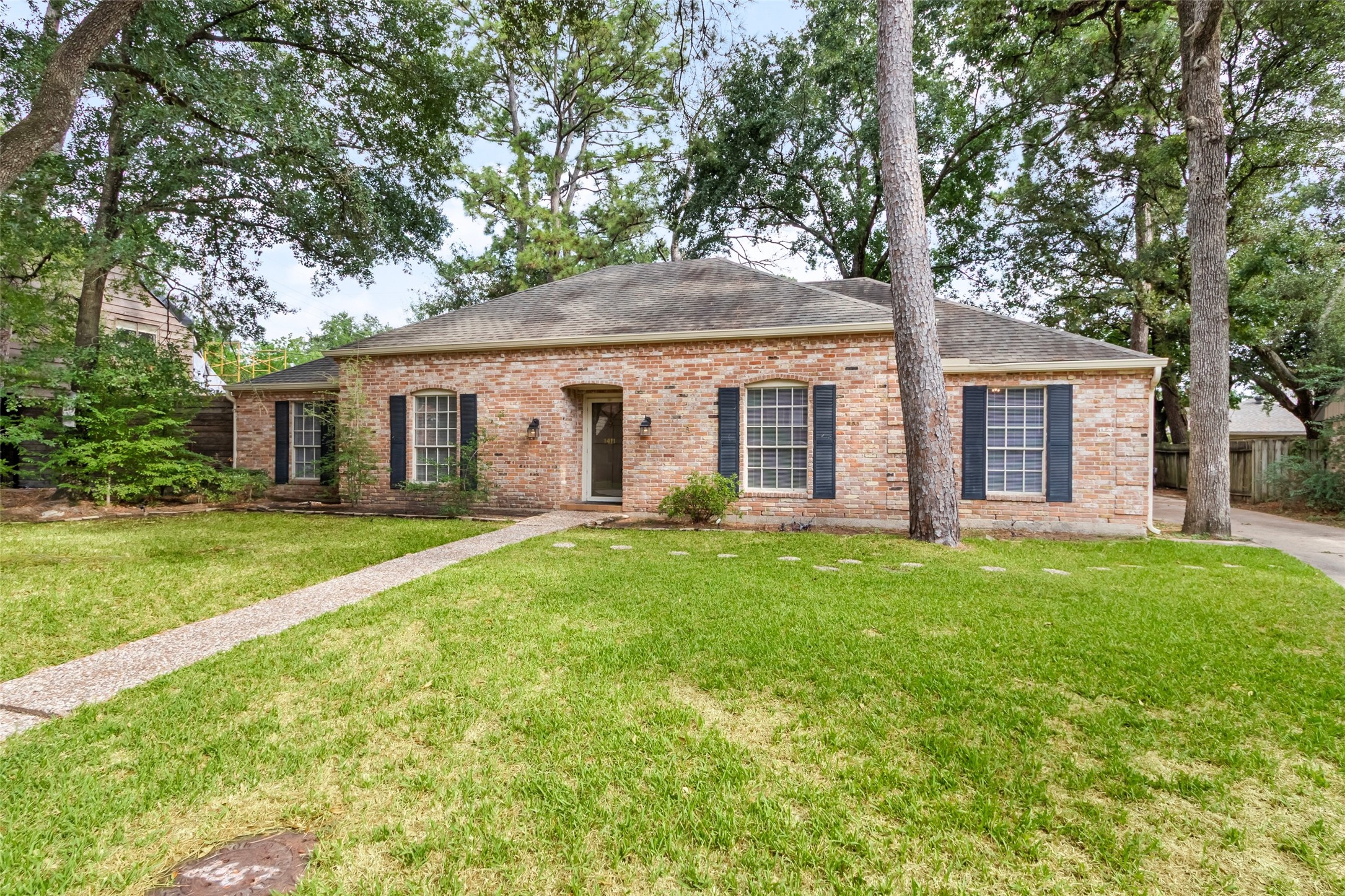 1411 Big Horn Drive