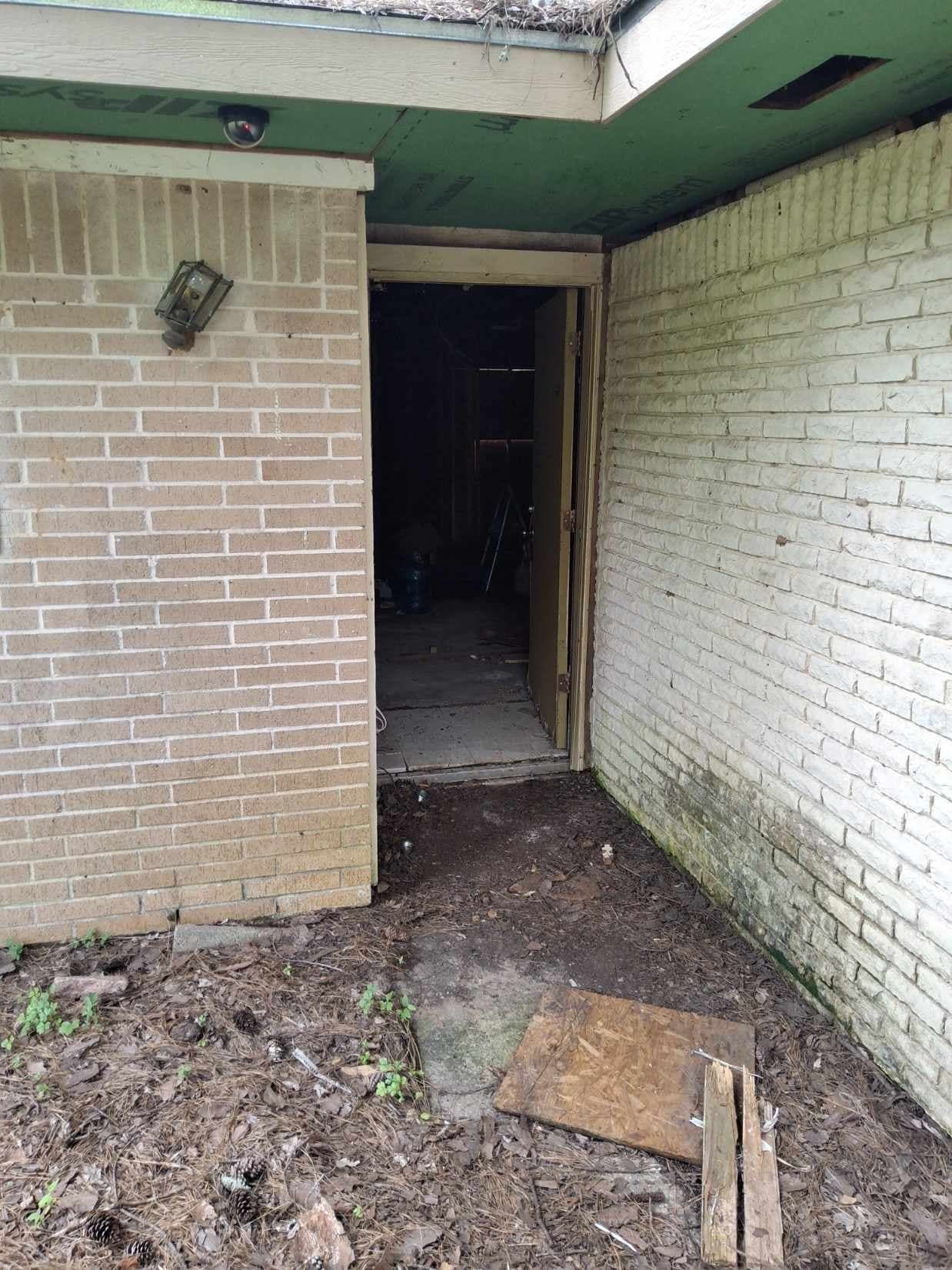 911 Shore Shadow Drive Property Photo 14