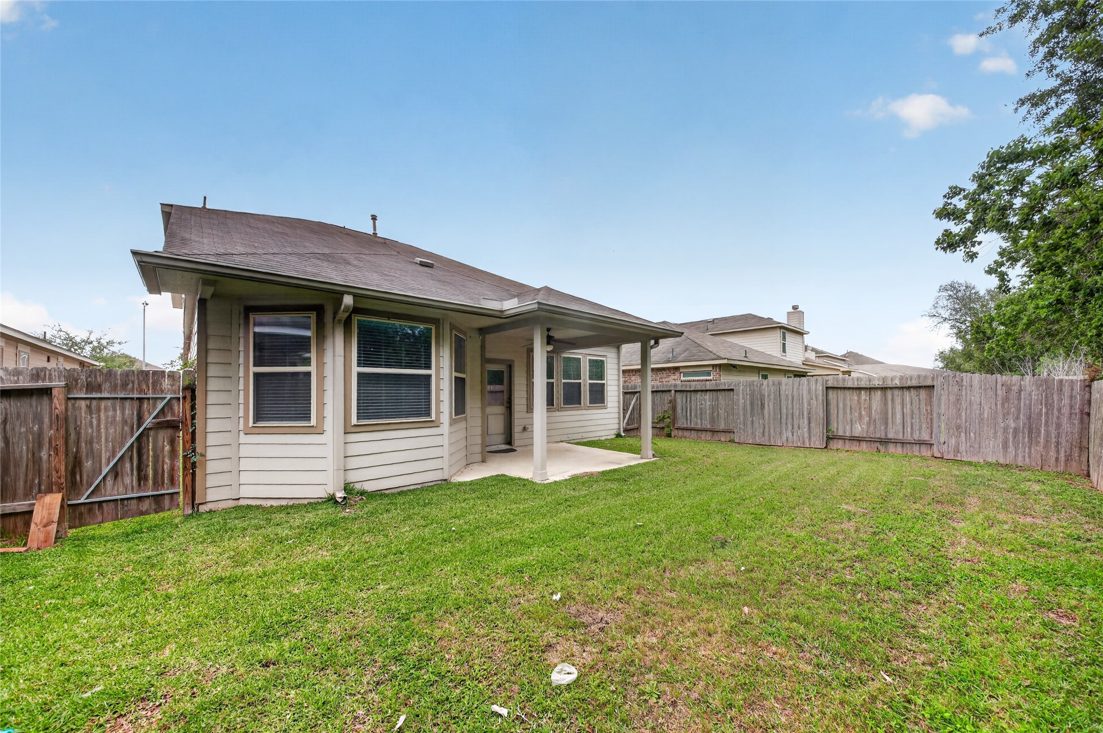 2518 Cold River Drive Property Photo 1