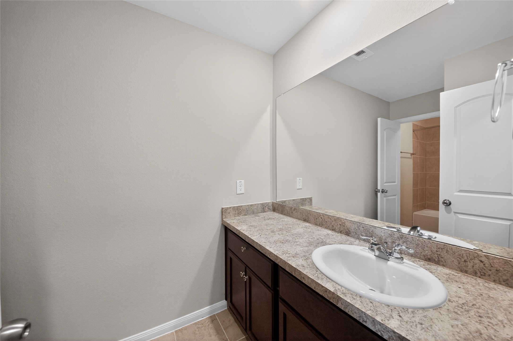 2518 Cold River Drive Property Photo 31