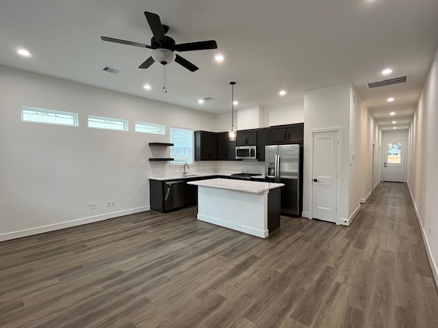 726 Woolworth Street Property Photo 2