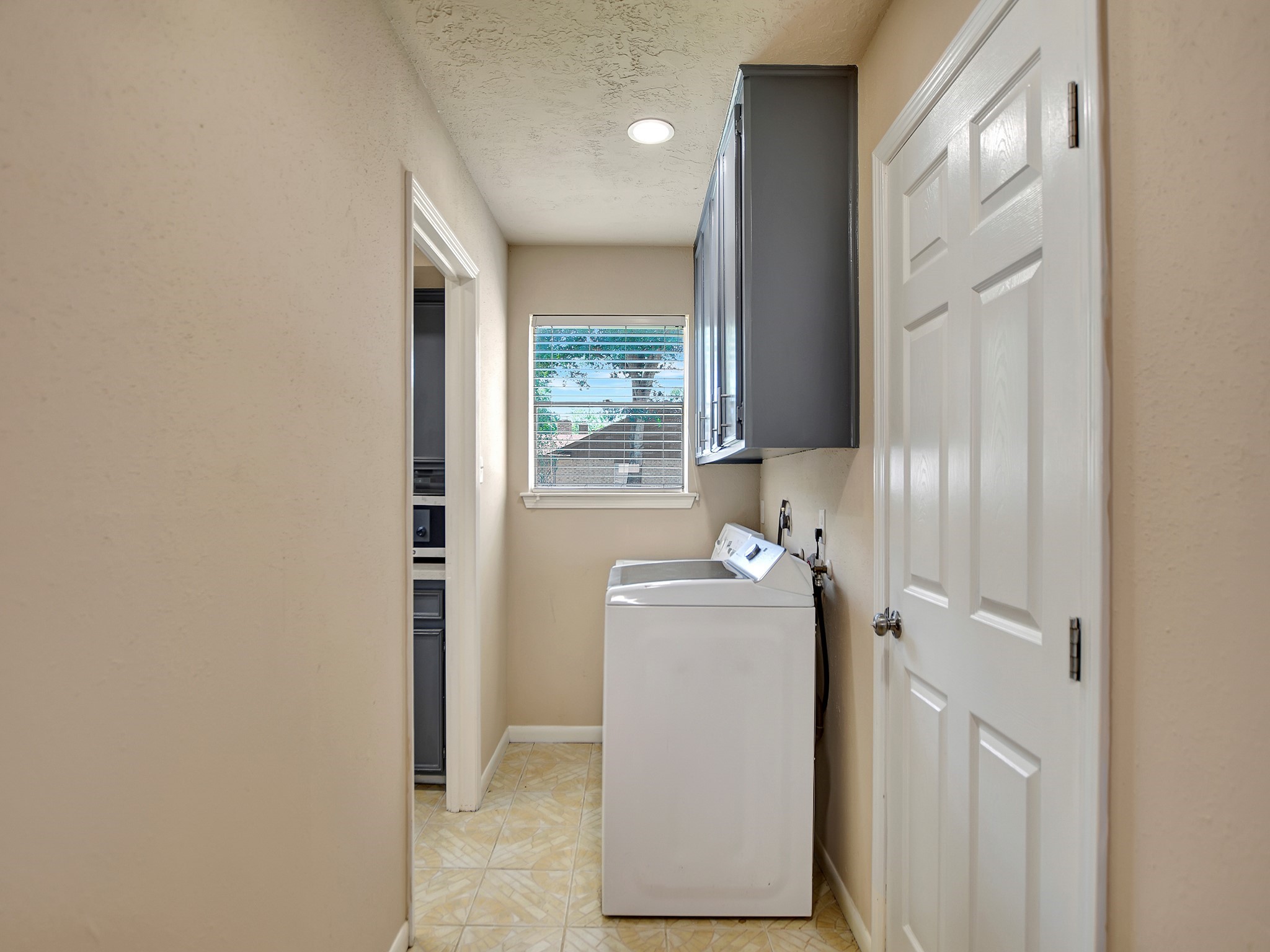 21902 Meadowhill Drive Property Photo 20