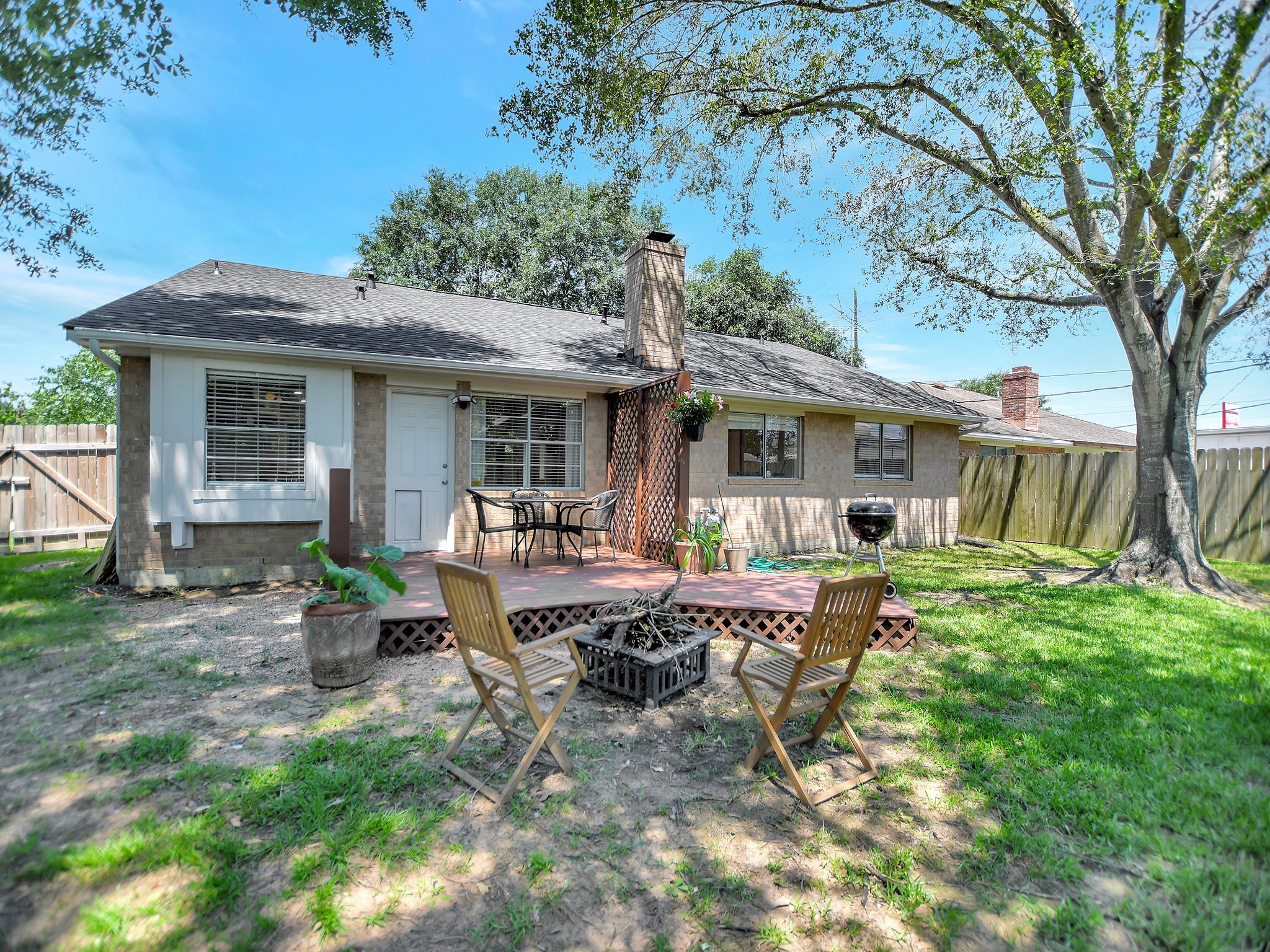 21902 Meadowhill Drive Property Photo 31