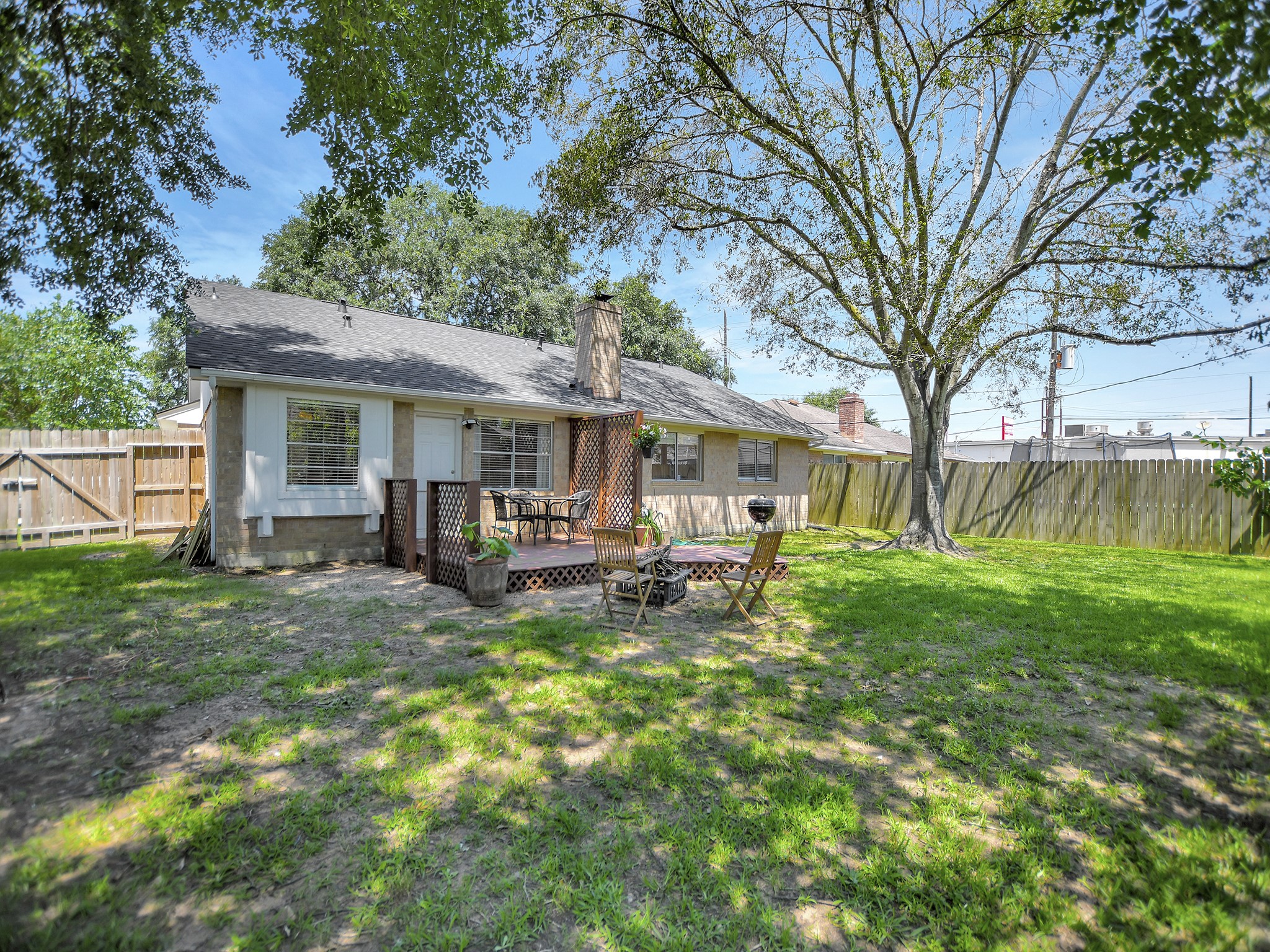 21902 Meadowhill Drive Property Photo 33