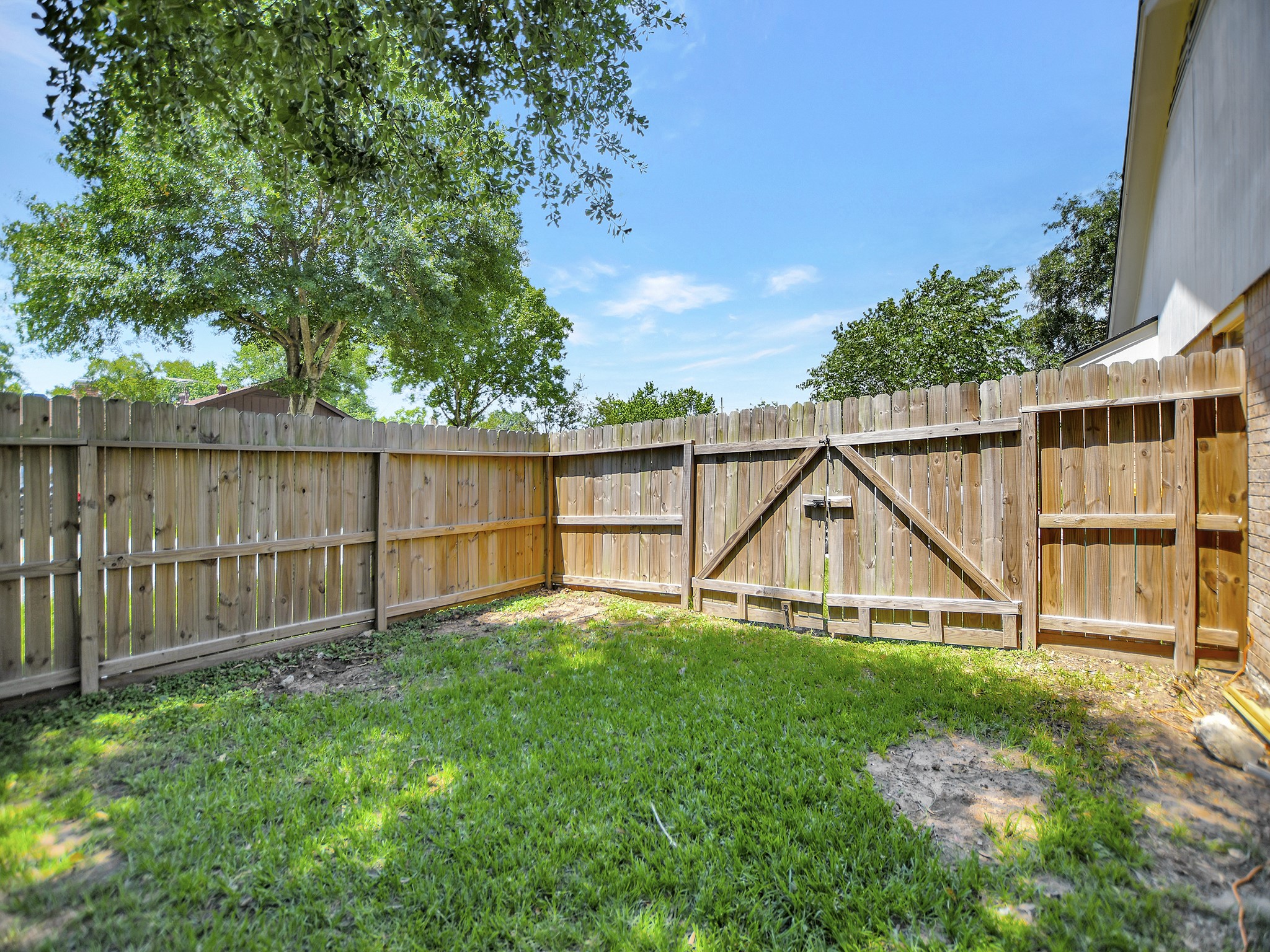 21902 Meadowhill Drive Property Photo 36