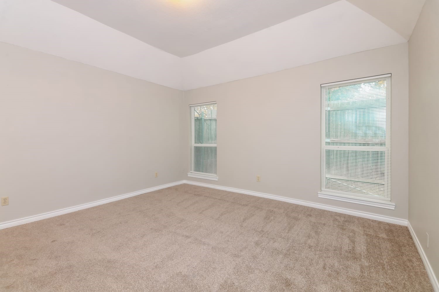 506 Bryan Court Property Photo 9