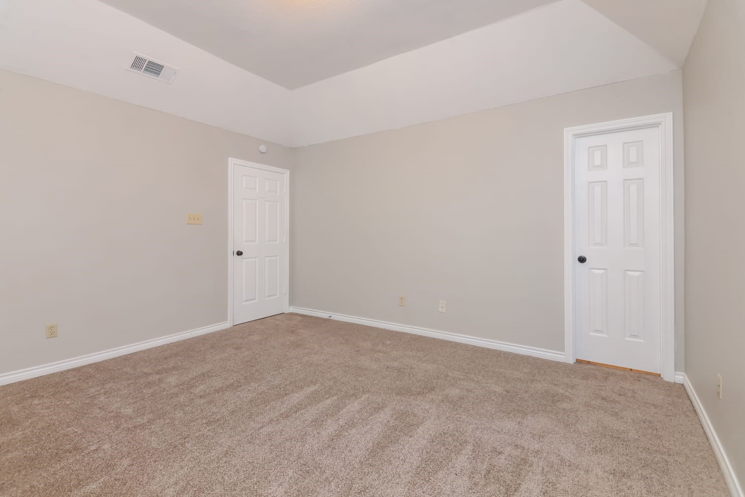 506 Bryan Court Property Photo 10