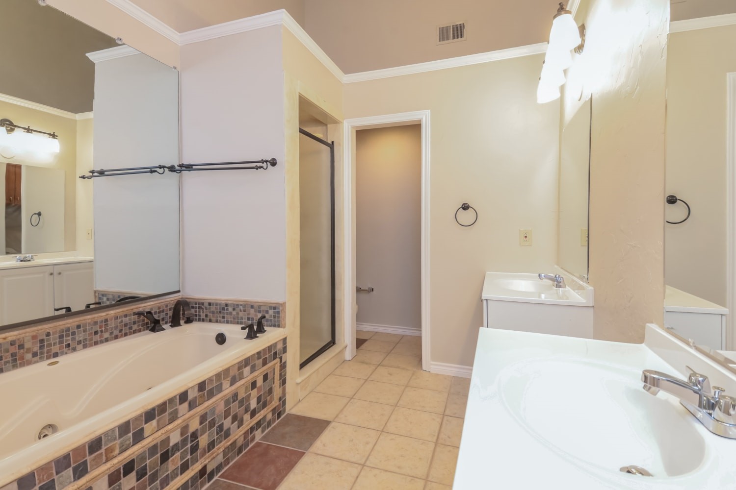 506 Bryan Court Property Photo 13