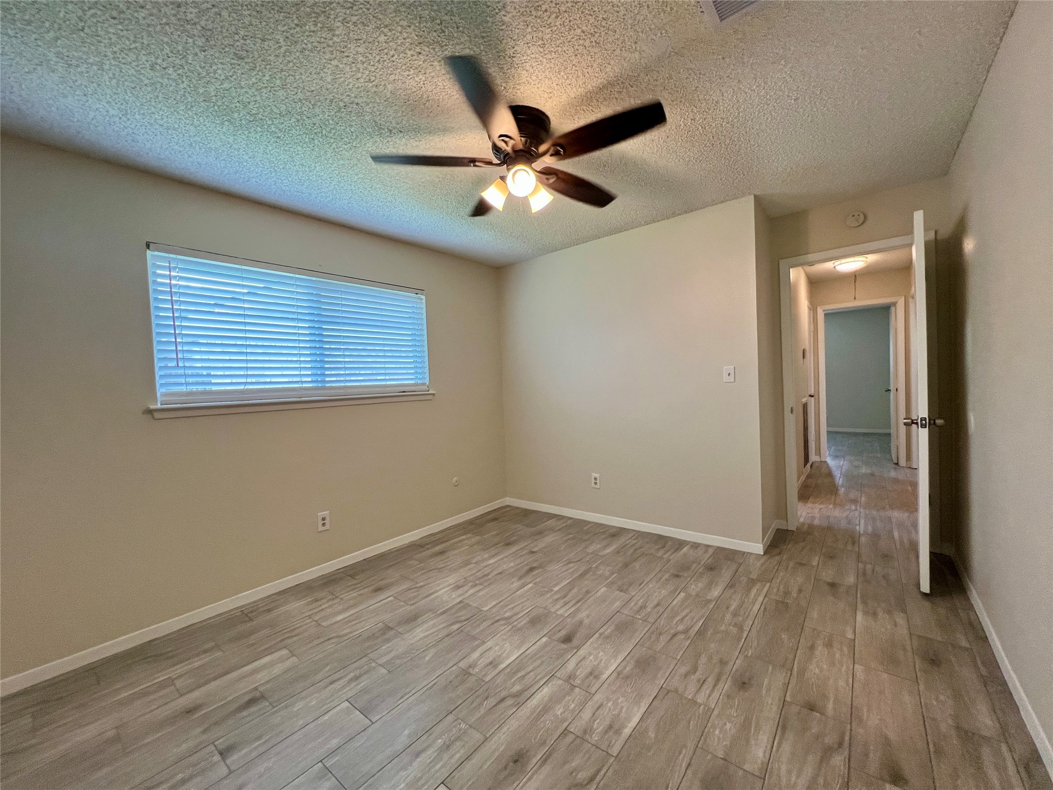 11842 S Fairhollow Lane Property Photo 16