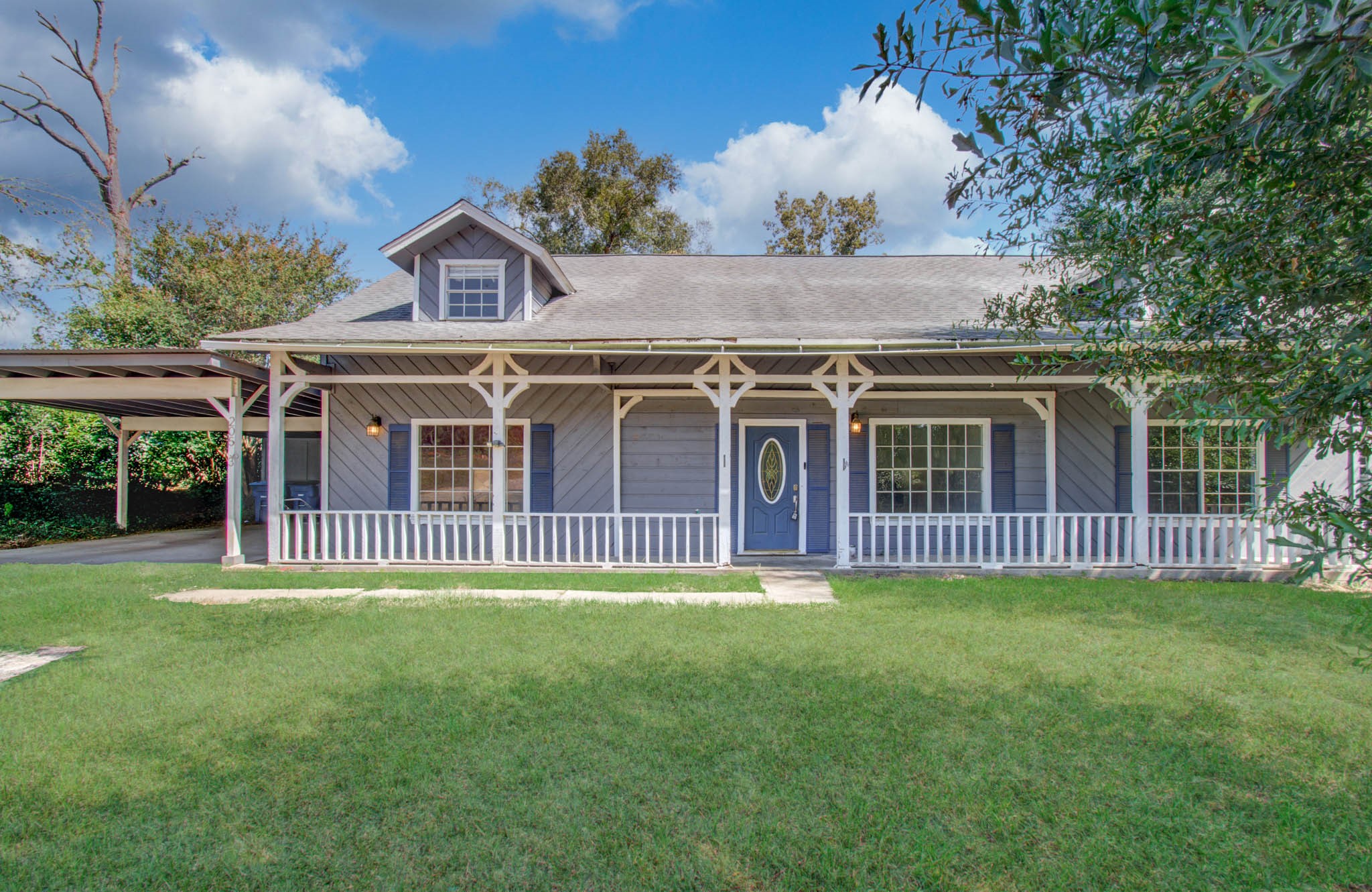 20593 Highway 105 Property Photo 1