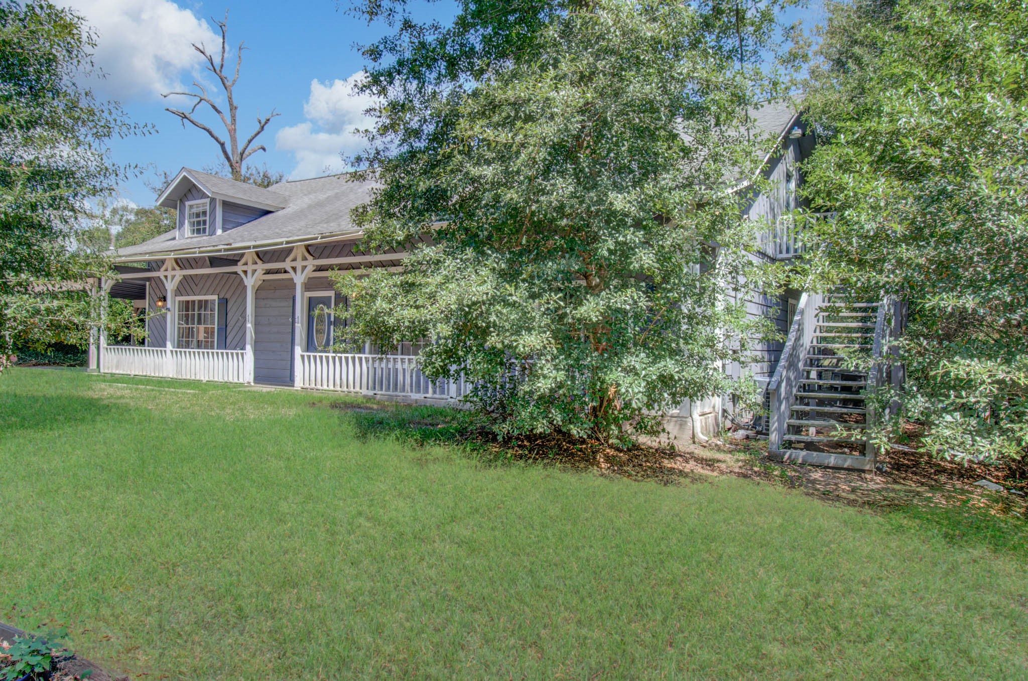20593 Highway 105 Property Photo 4