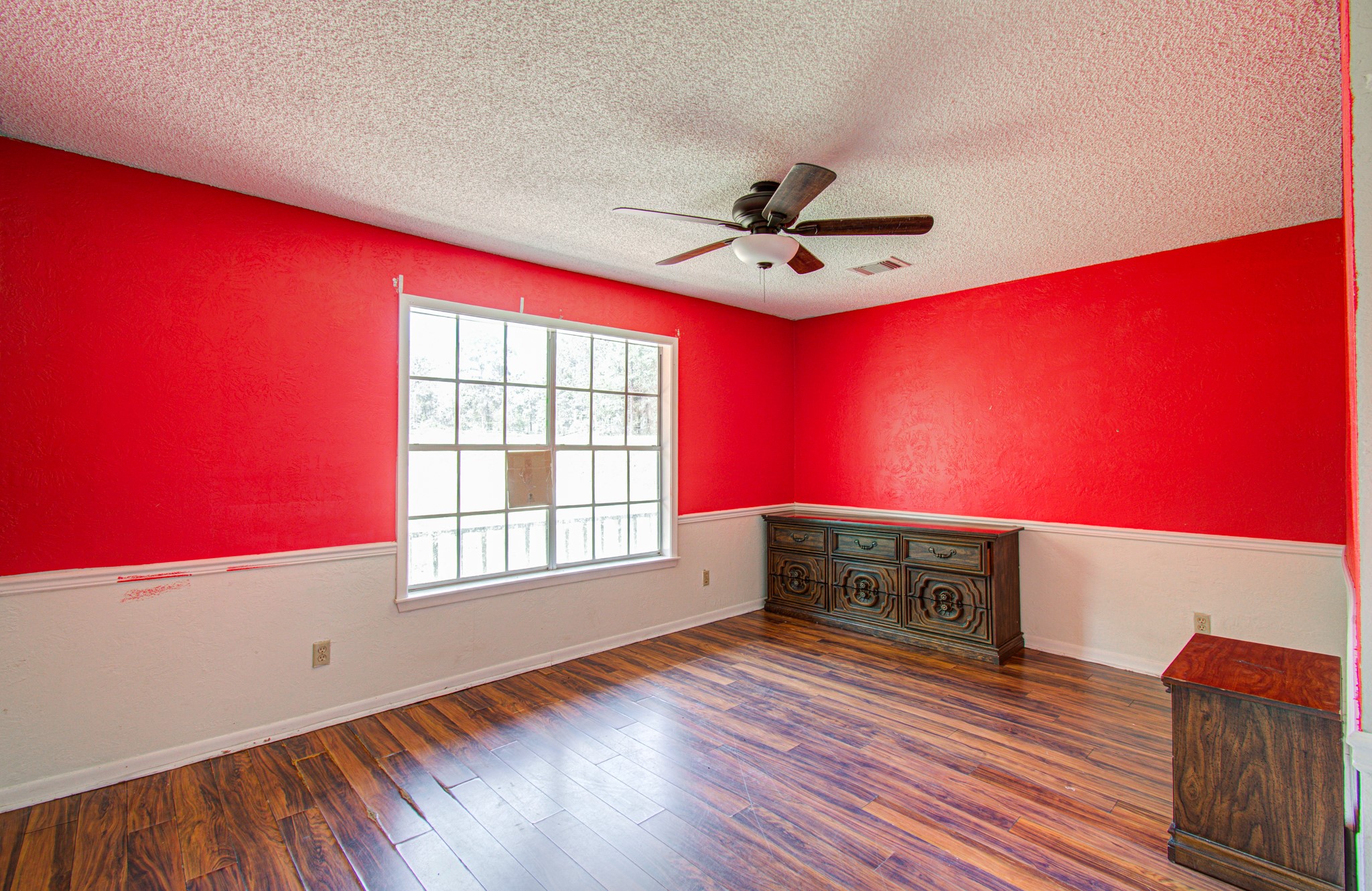20593 Highway 105 Property Photo 17