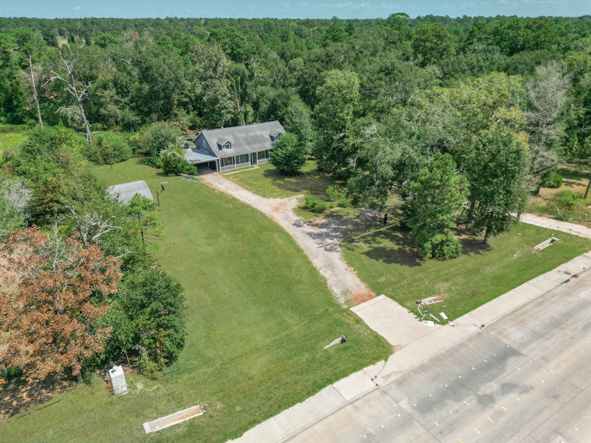 20593 Highway 105 Property Photo 44