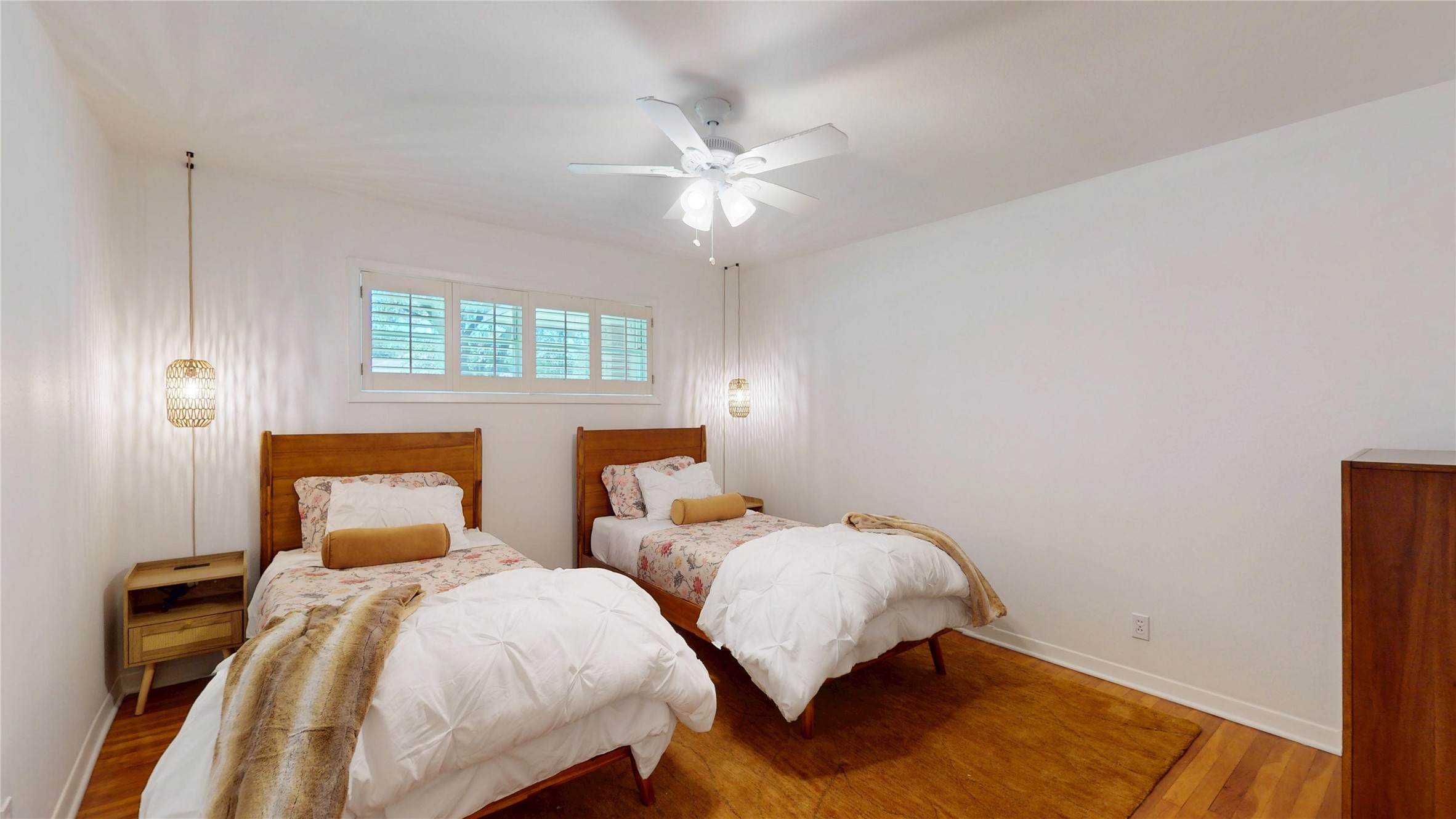 4826 Waynesboro Drive Property Photo 13
