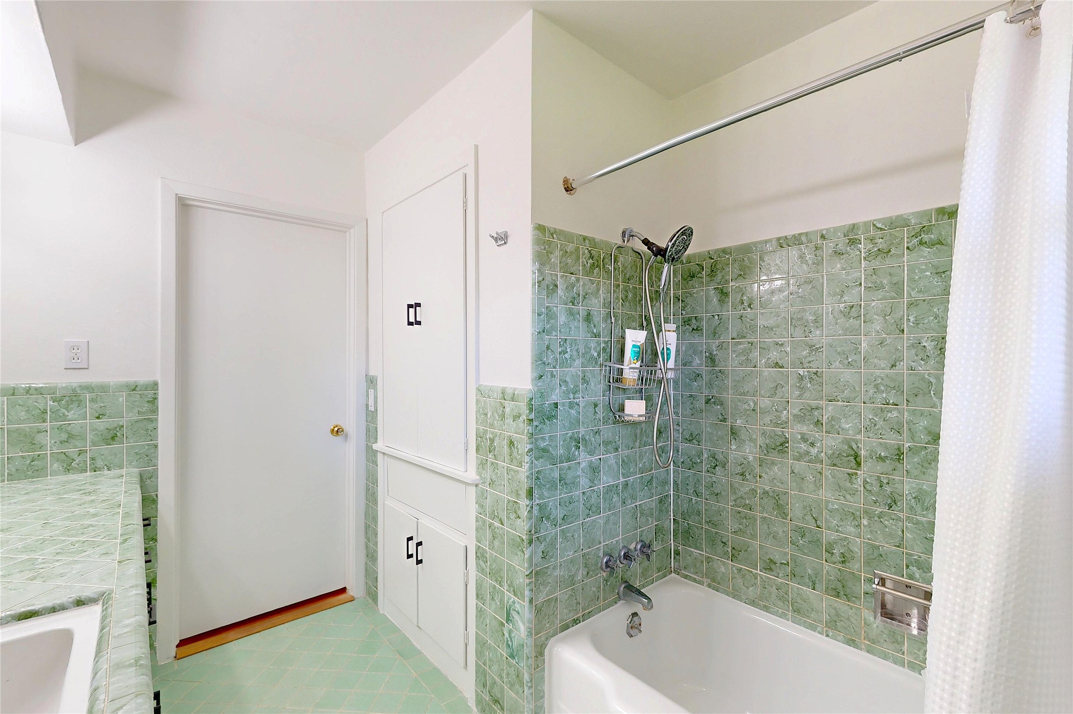 4826 Waynesboro Drive Property Photo 18