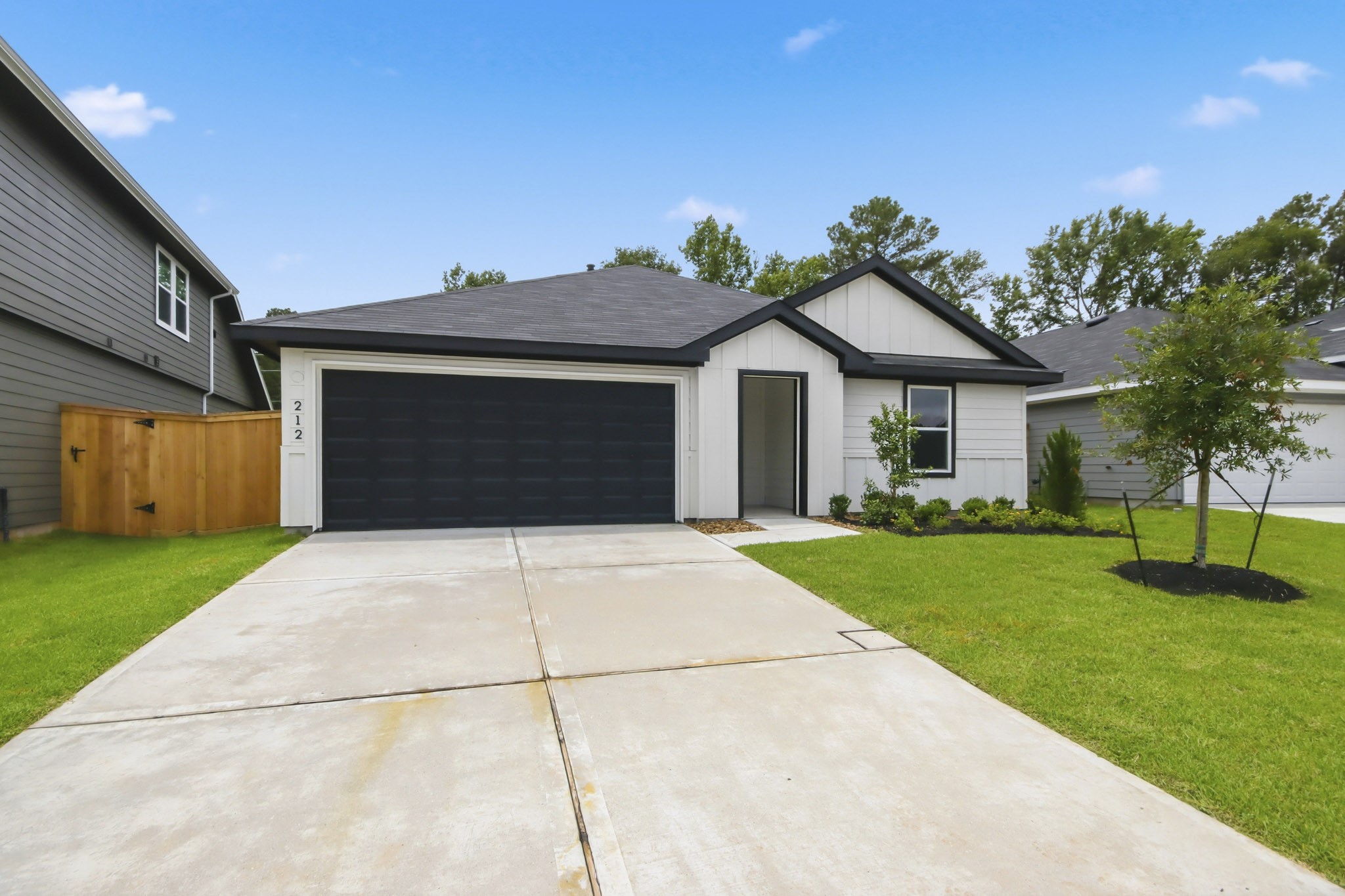 212 Golden Eagle Boulevard Property Photo 3