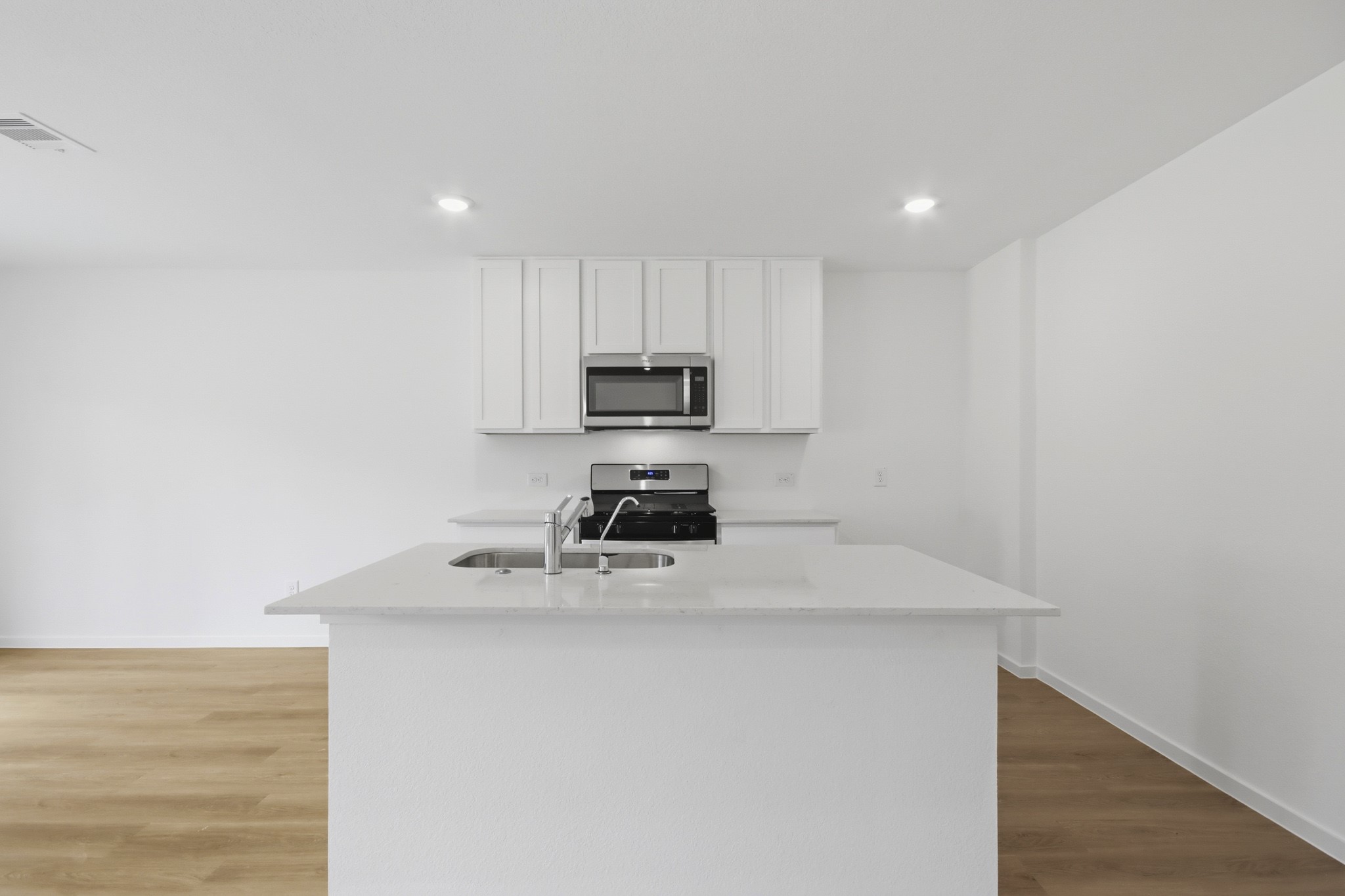 212 Golden Eagle Boulevard Property Photo 10