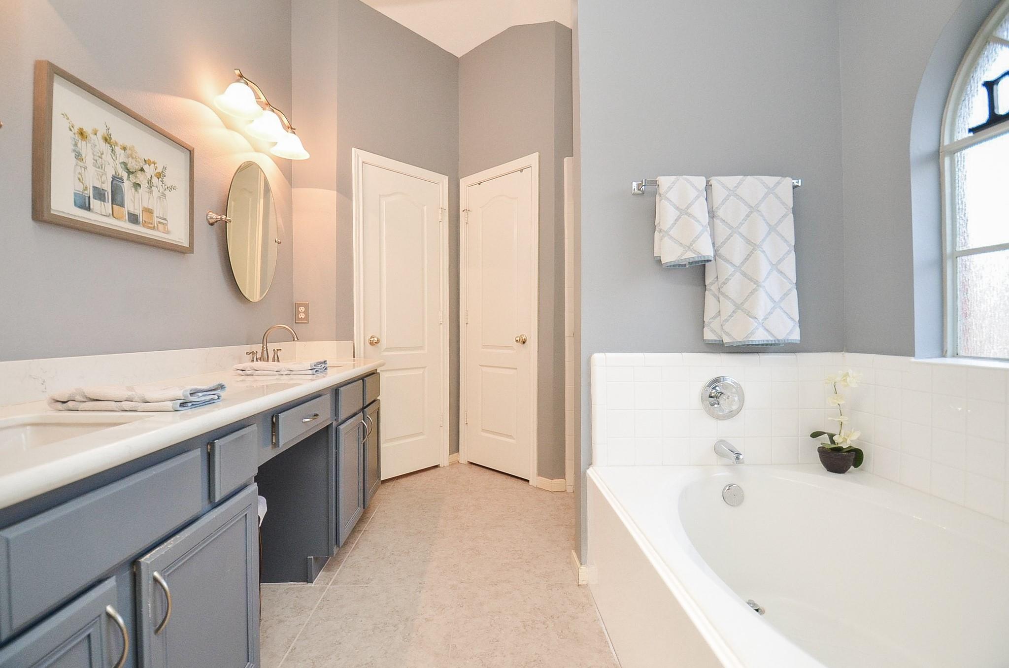 5226 Mountain Forest Drive Property Photo 13
