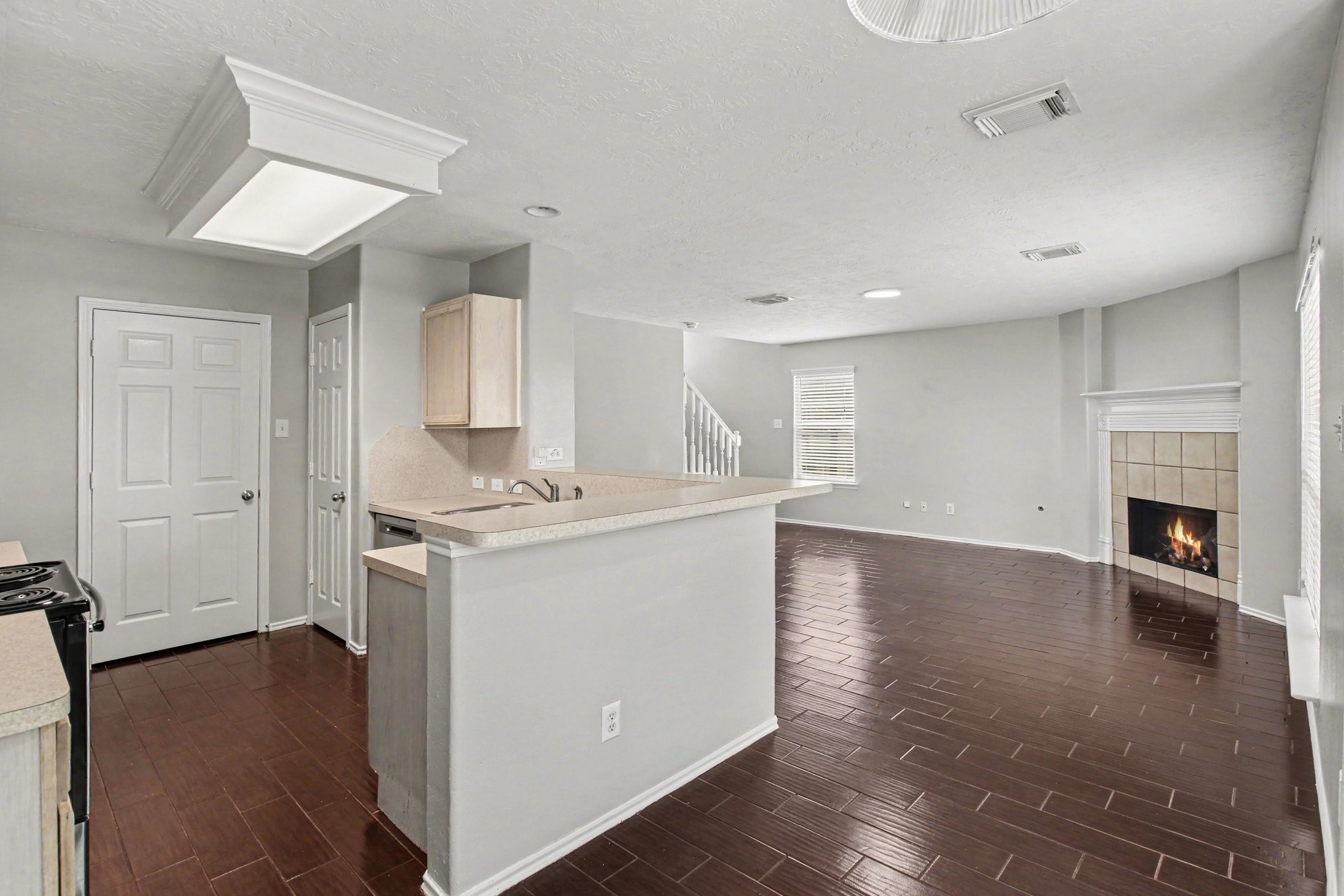 18495 Sunrise Pines Drive Property Photo 2