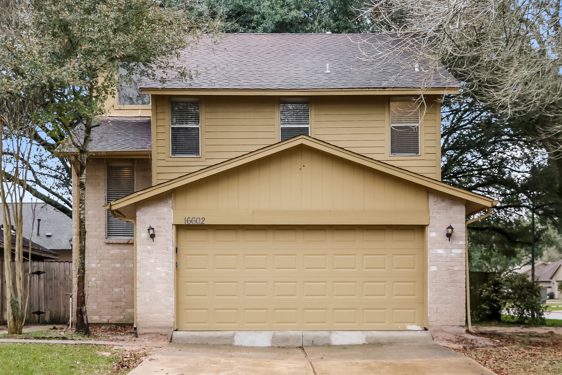 16602 Quiet Trail Drive Property Photo 1