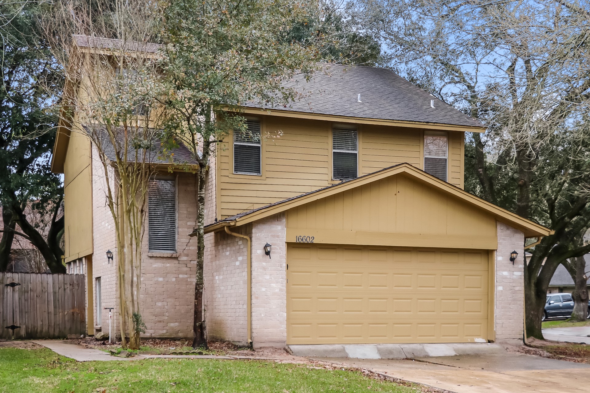 16602 Quiet Trail Drive Property Photo 4