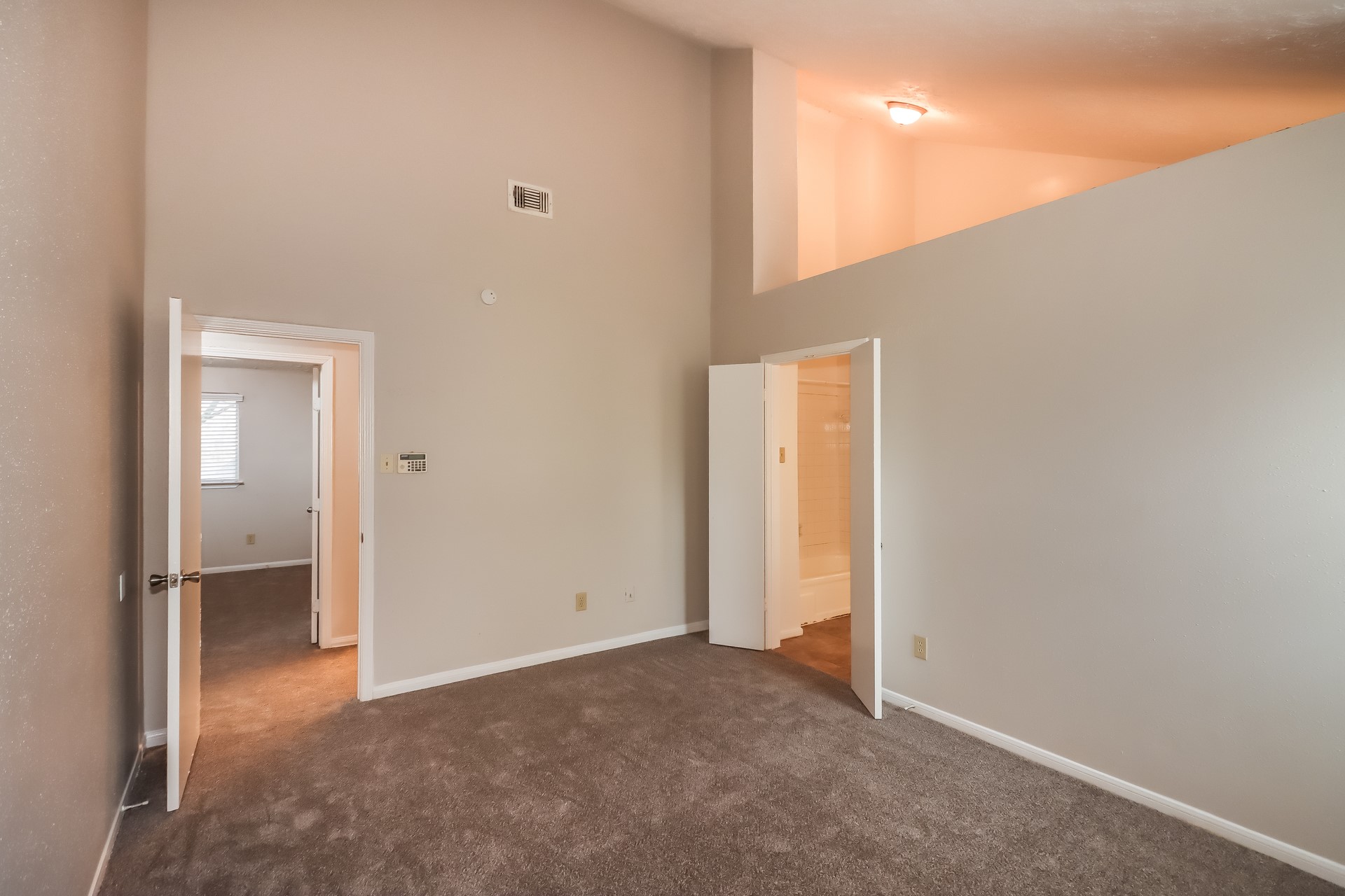 16602 Quiet Trail Drive Property Photo 11