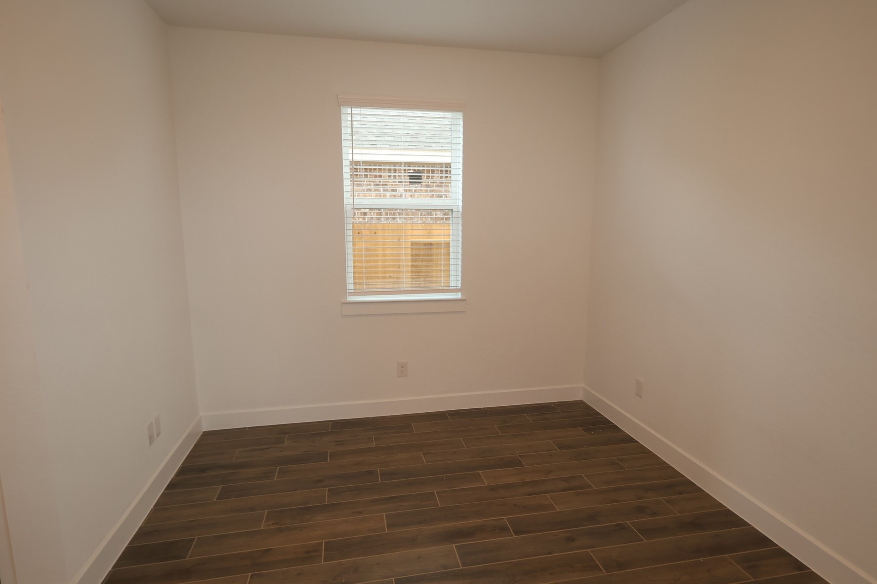 23647 Gulf Prairie Drive Property Photo 3