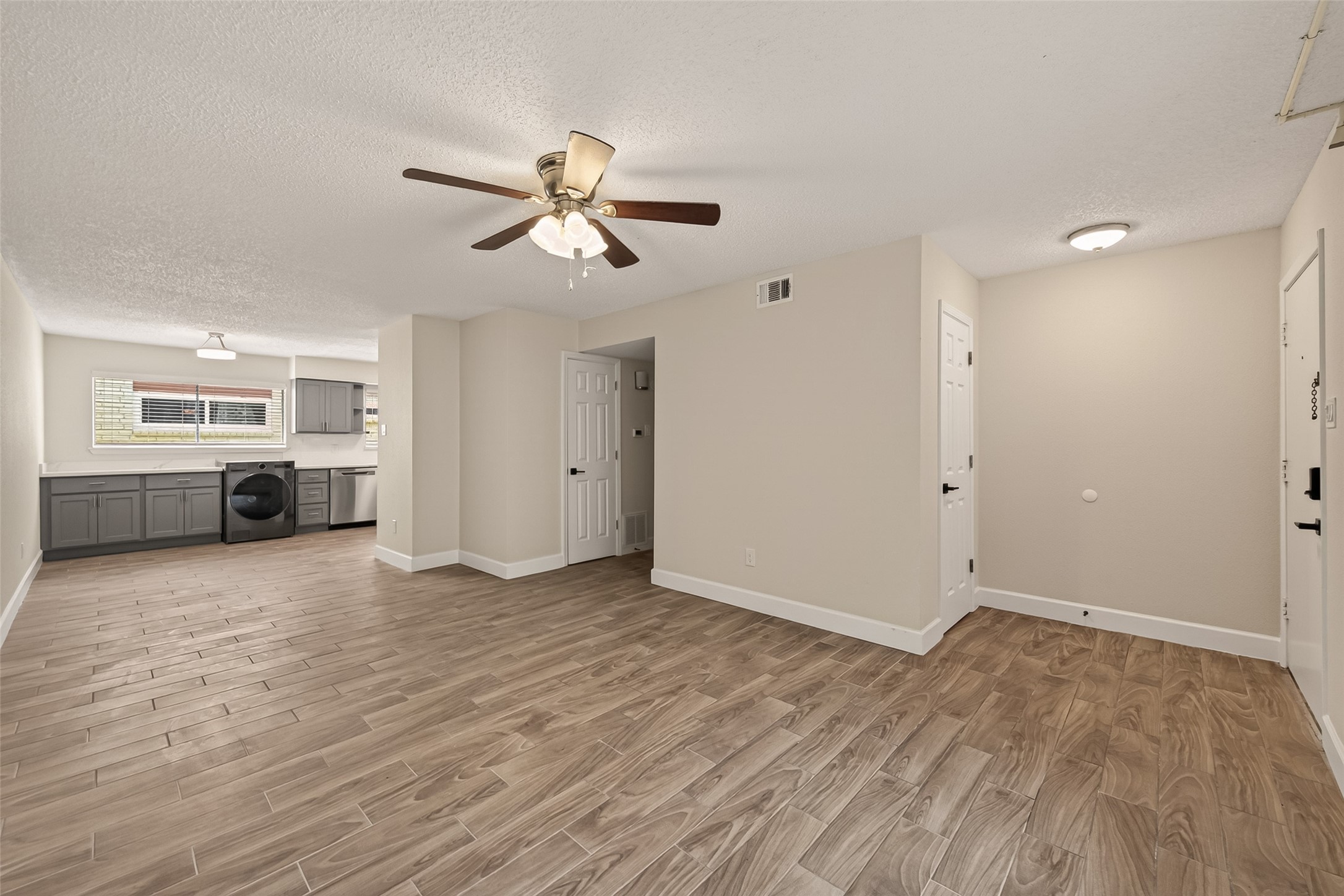 7714 Renwick Drive M68 Property Photo 10