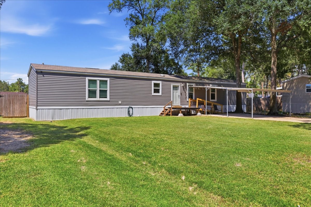 8739 Ash Street Property Photo 3