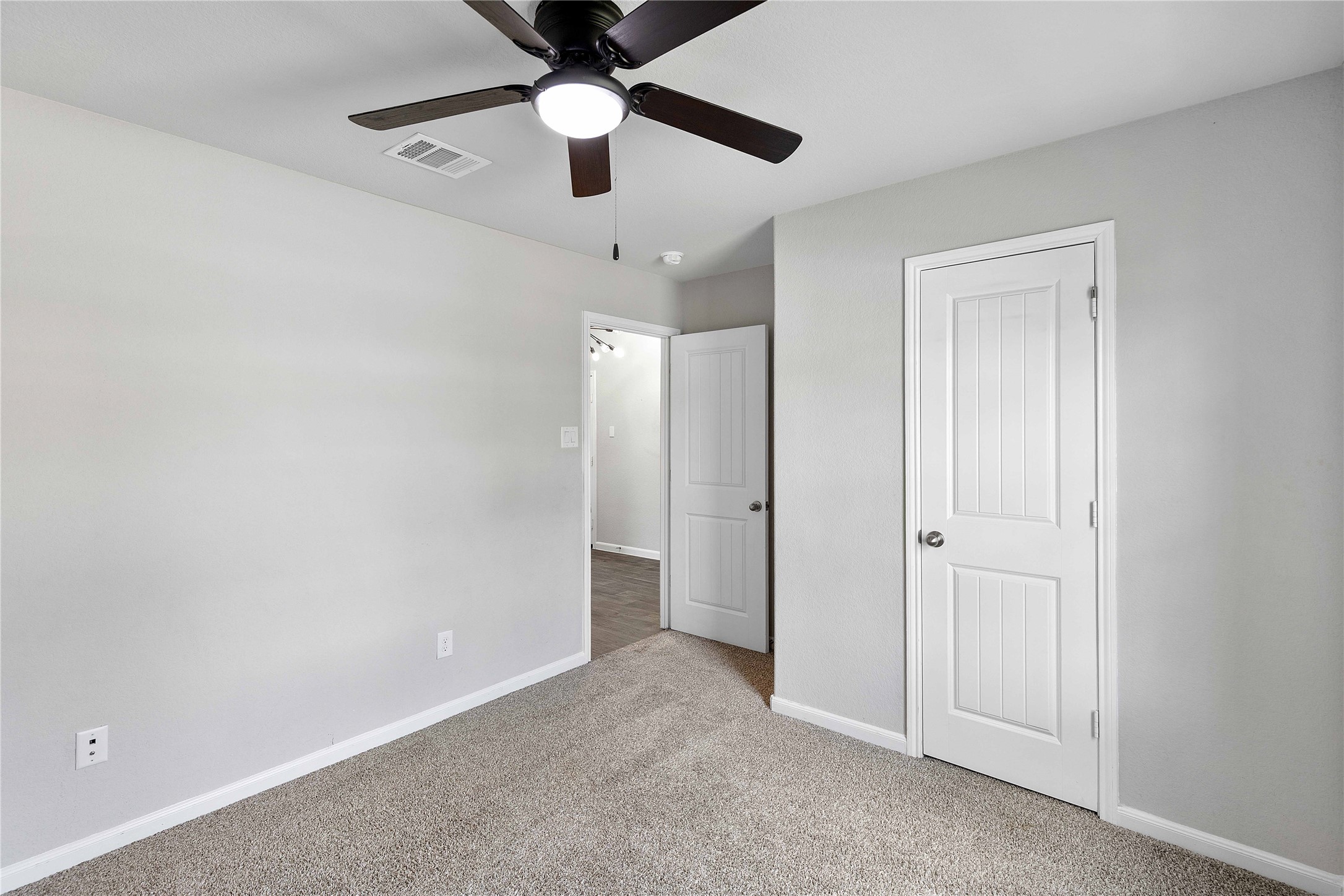 329 Kickapoo Drive Property Photo 14