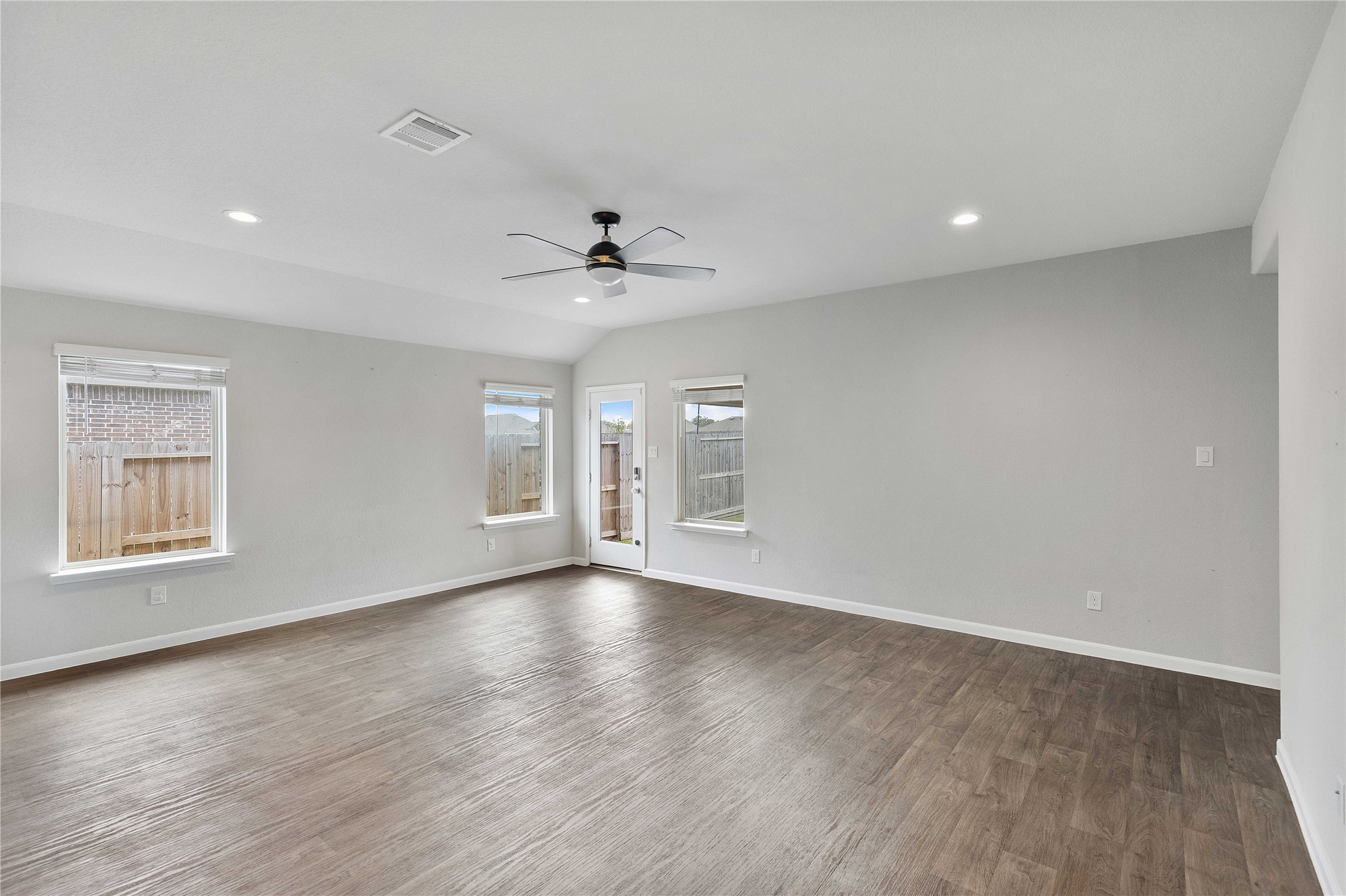 329 Kickapoo Drive Property Photo 24