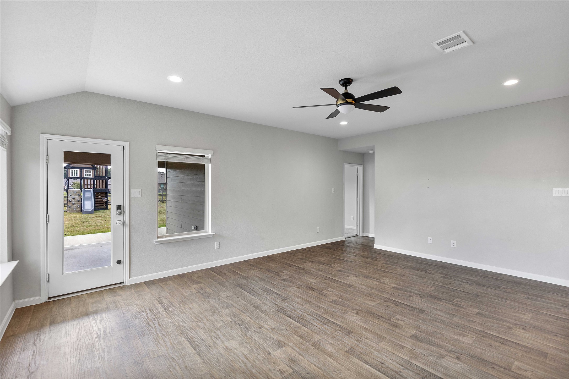 329 Kickapoo Drive Property Photo 27