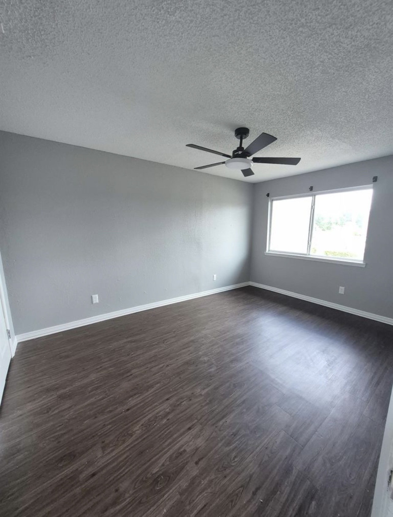 738 Coolwood Drive B Property Photo 14