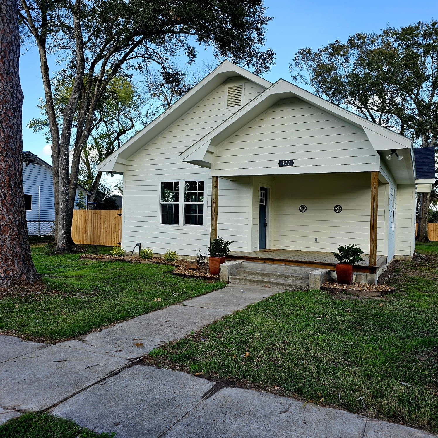 311 August Street Property Photo 1