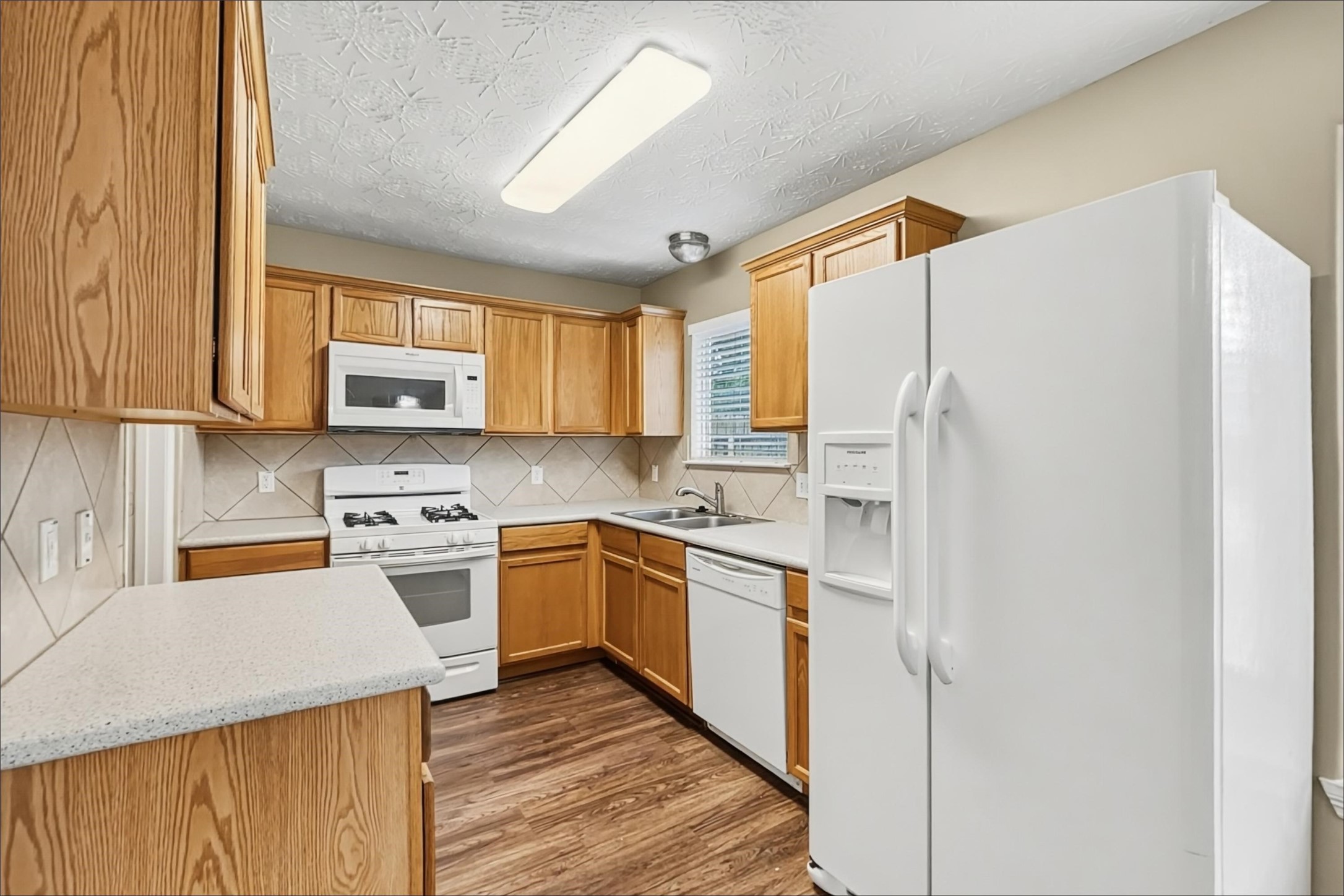 5010 Deerpath Drive Property Photo 2