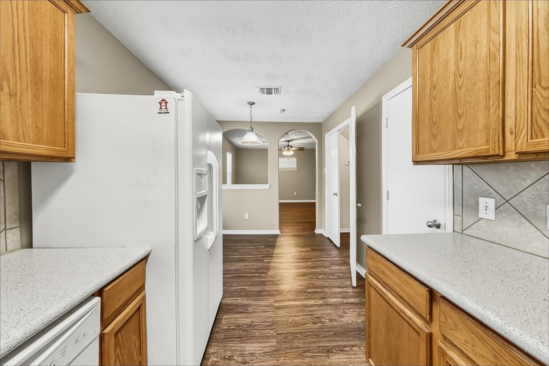 5010 Deerpath Drive Property Photo 3
