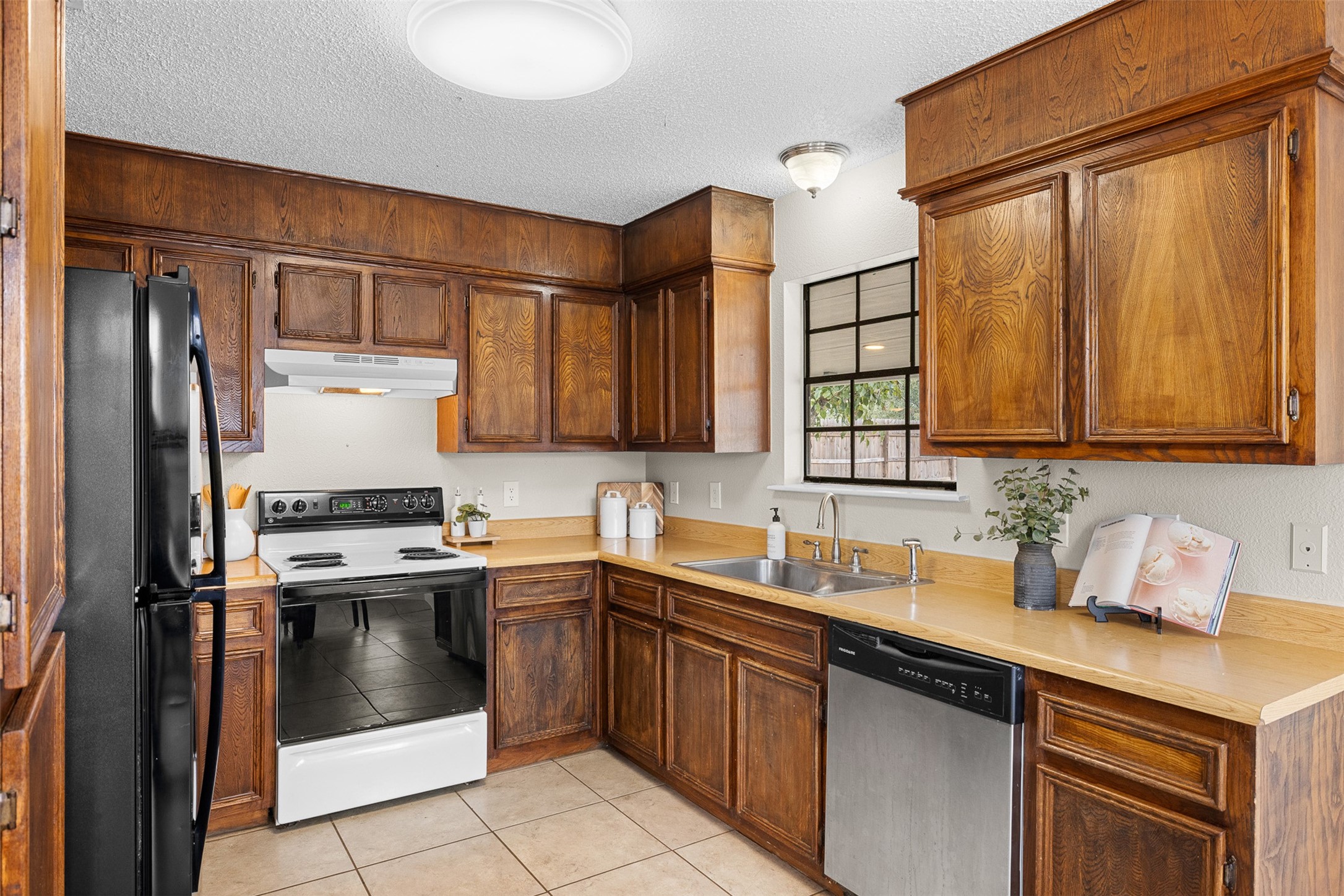 1081 Private Road 7023 Property Photo 20