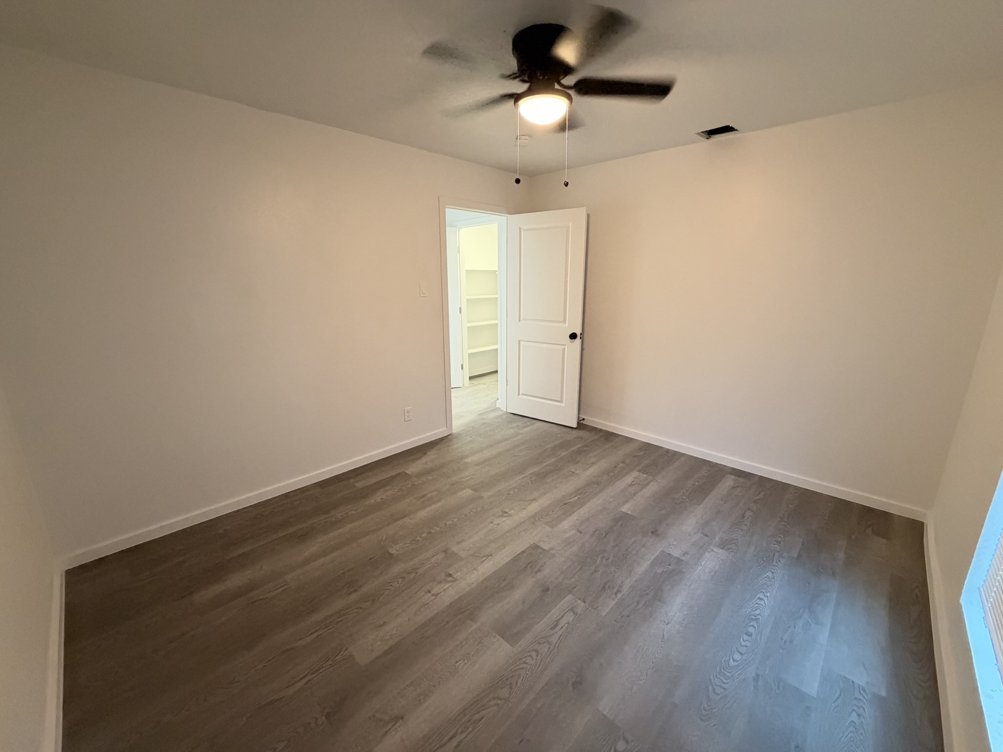 916 Brook Forest Drive A Property Photo 17
