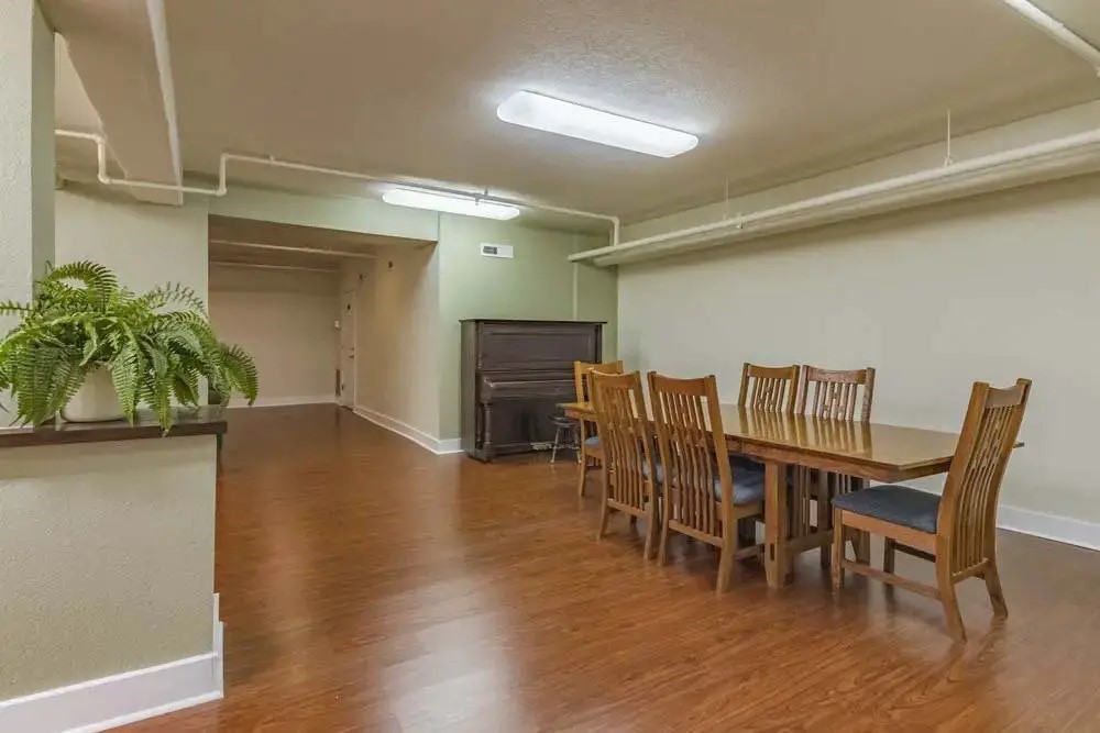 312 Court St Property Photo 16